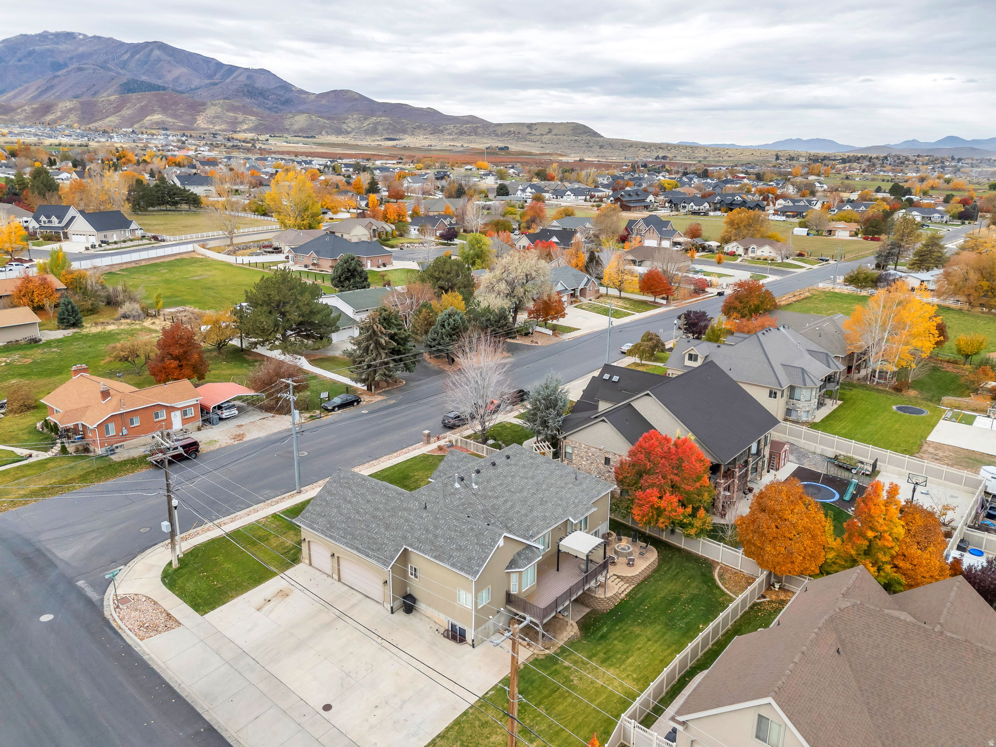 ELK VIEW - Residential