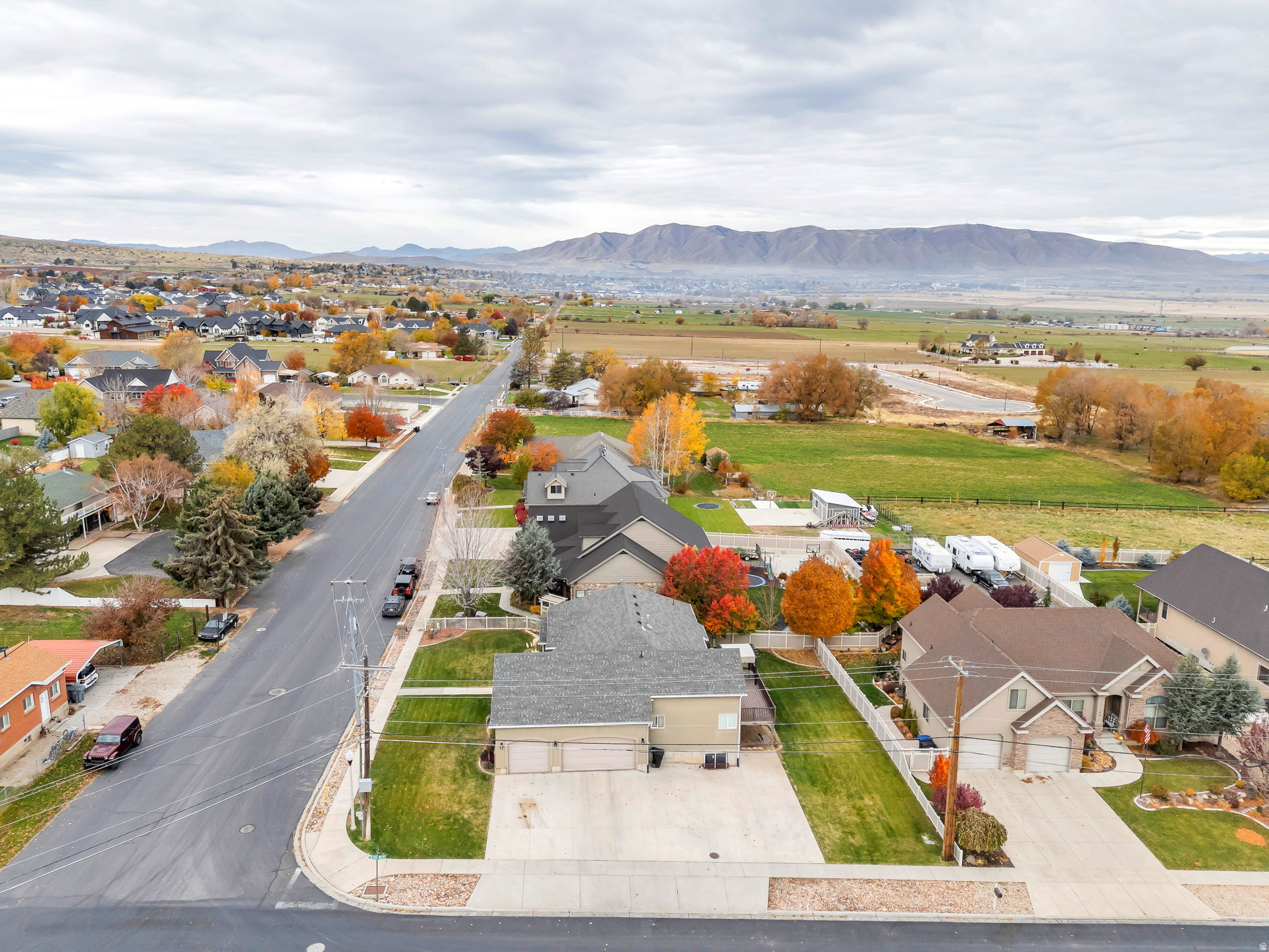 ELK VIEW - Residential