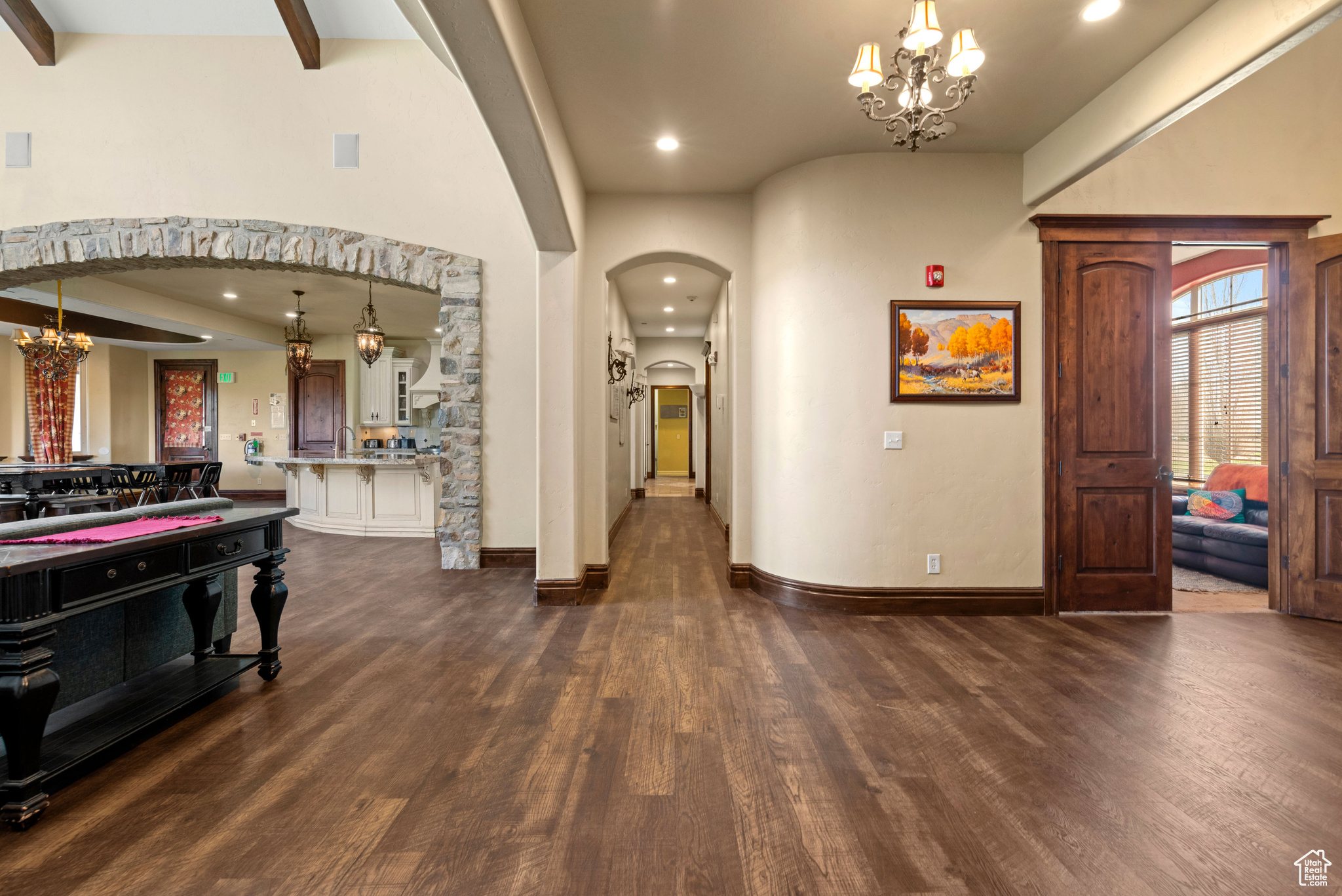 BARTOLD - Commercial Sale