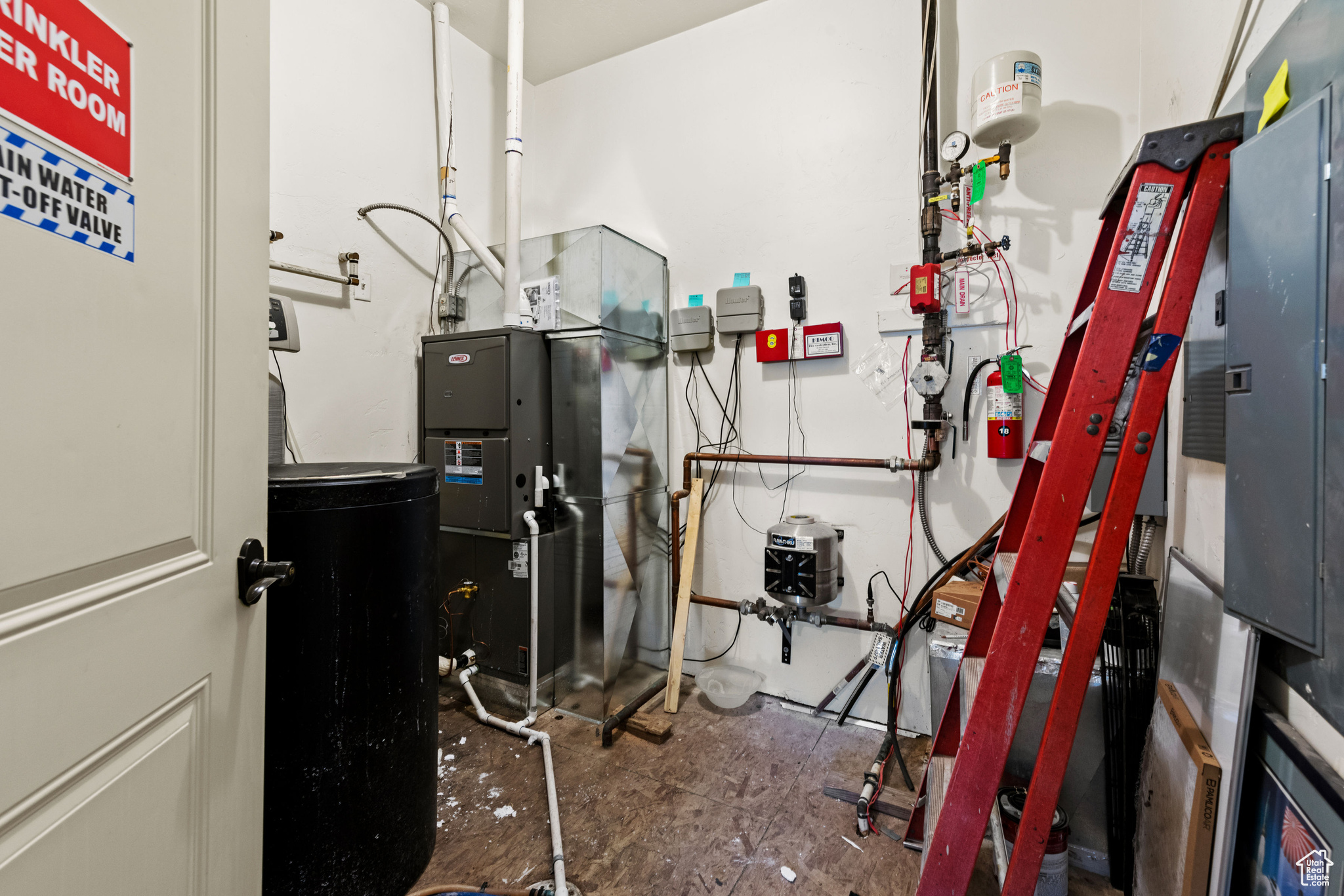 BARTOLD - Commercial Sale