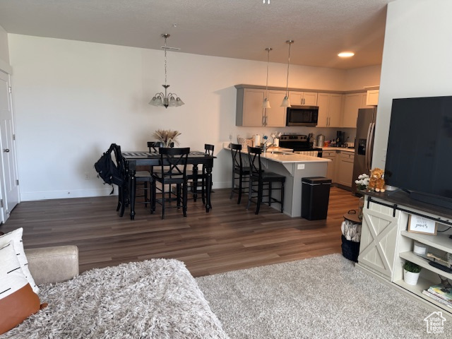 MOUNTAIN RIDGE - Residential