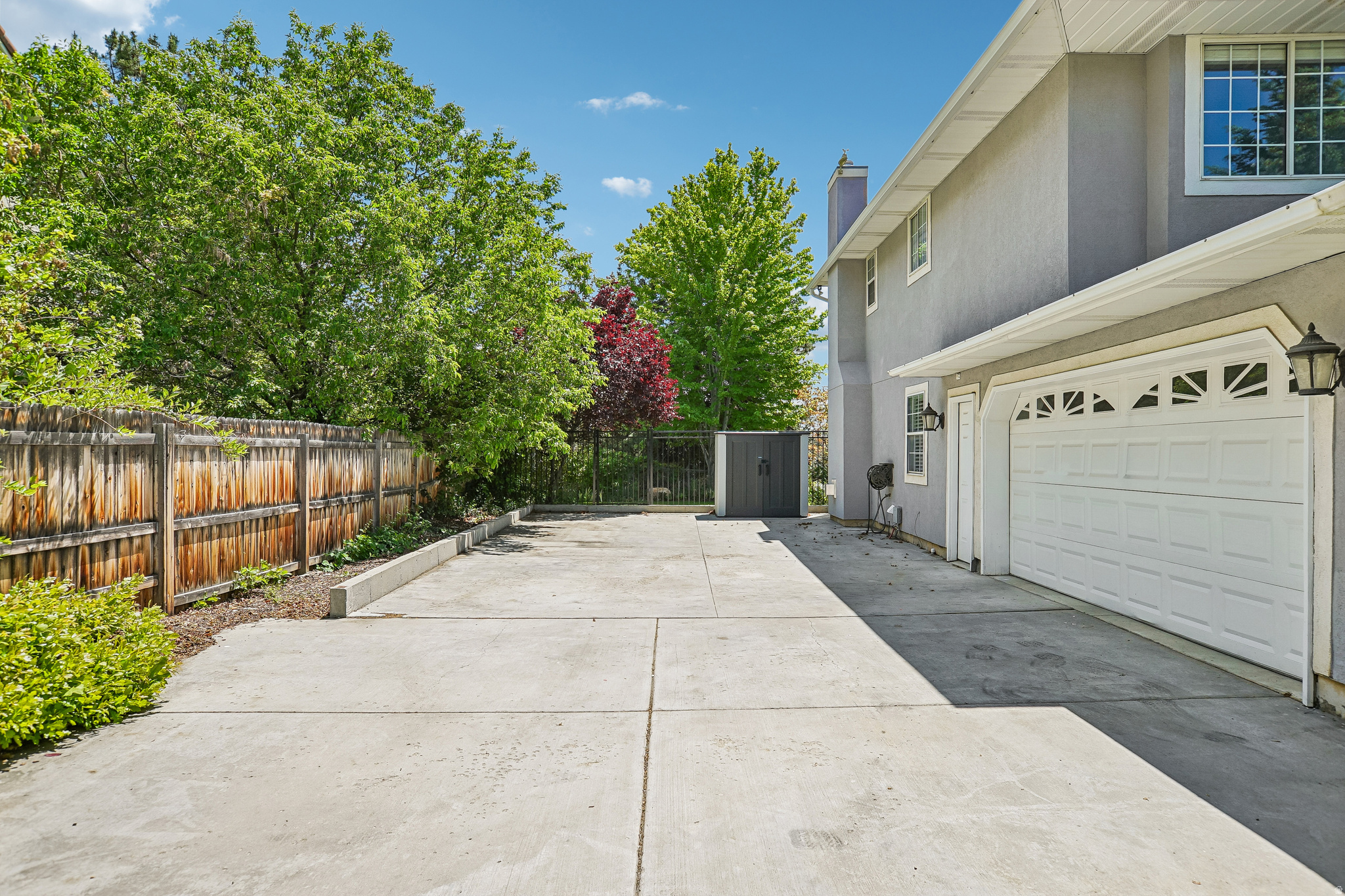 SHERWOOD HILLS - Residential