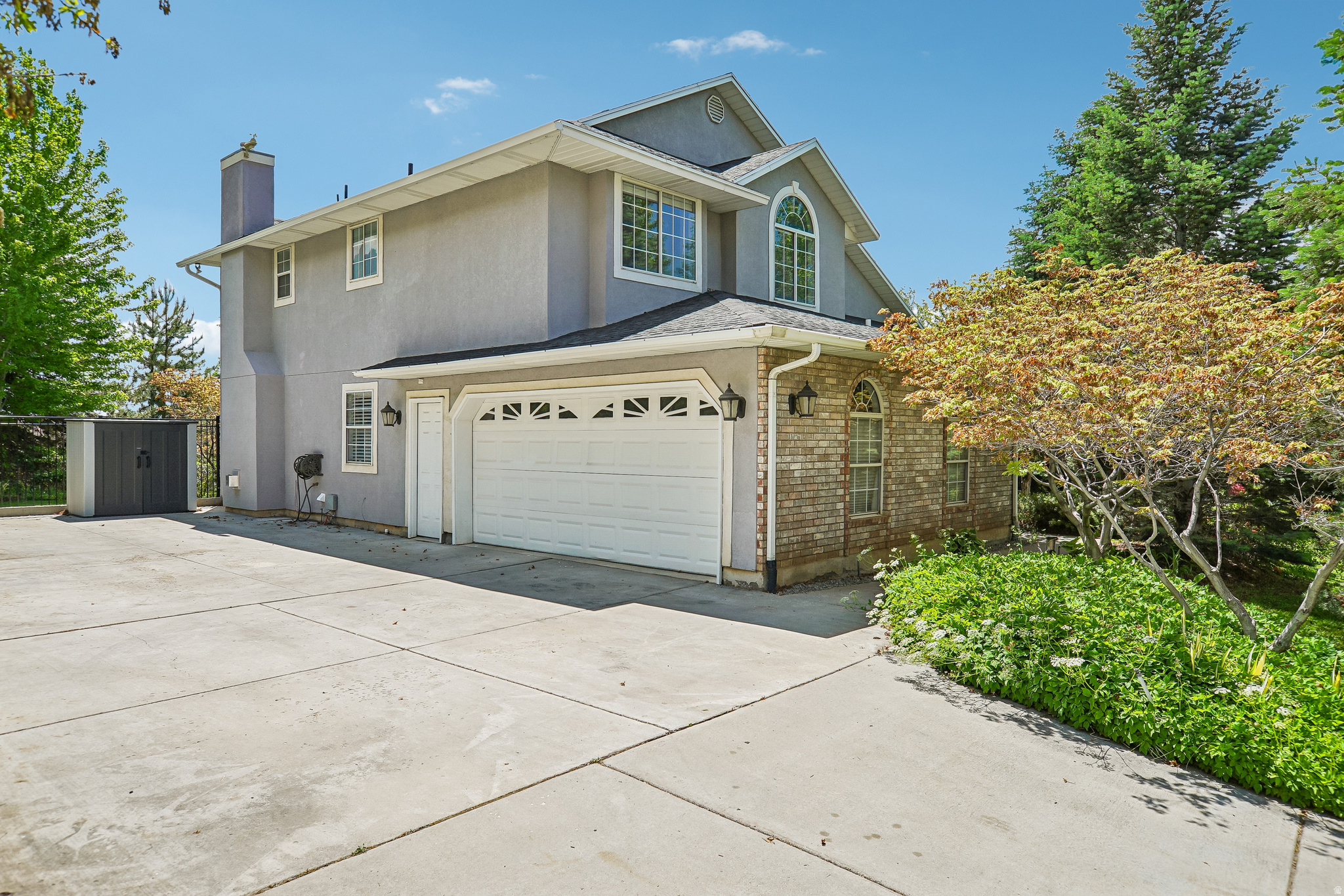 SHERWOOD HILLS - Residential