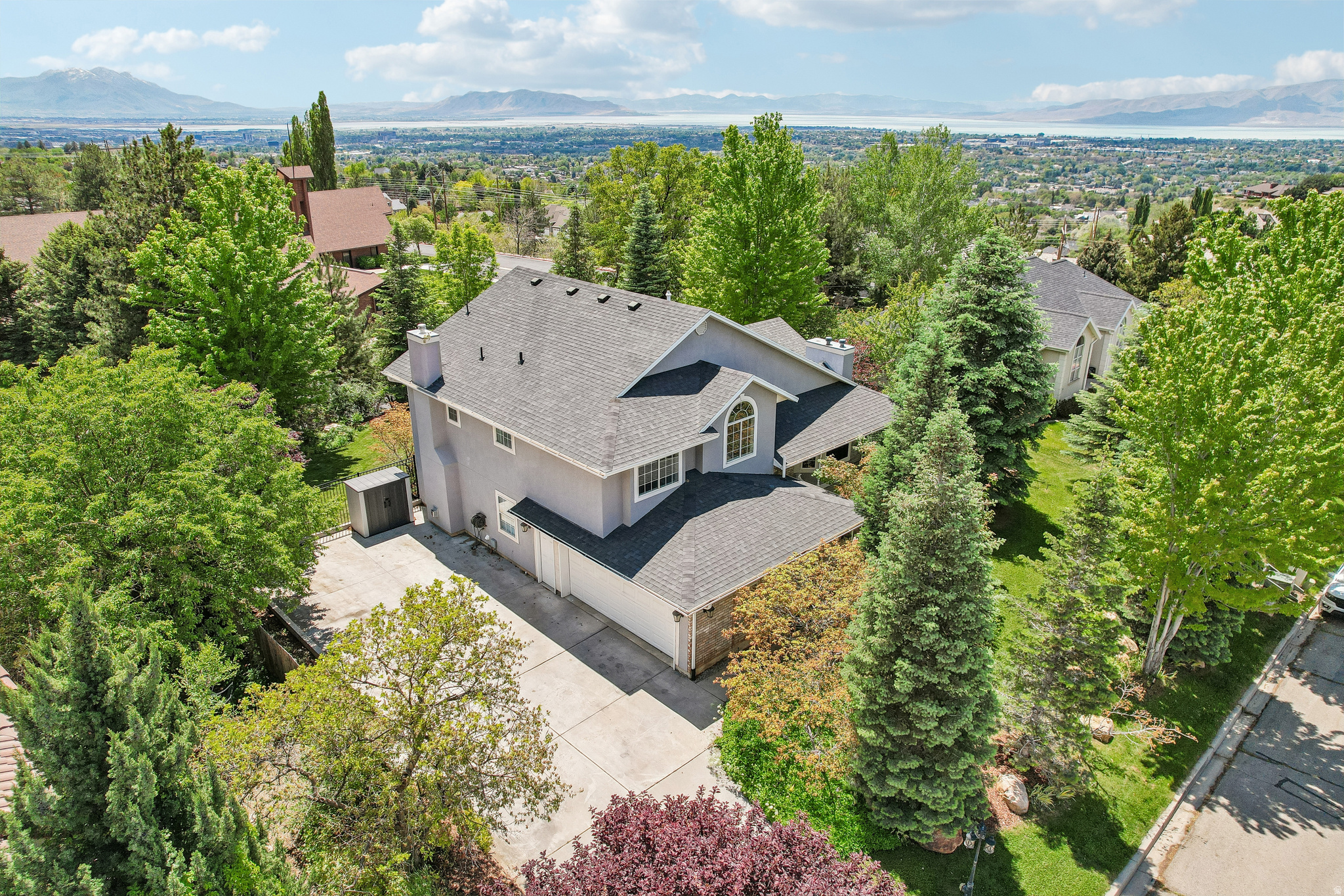 SHERWOOD HILLS - Residential