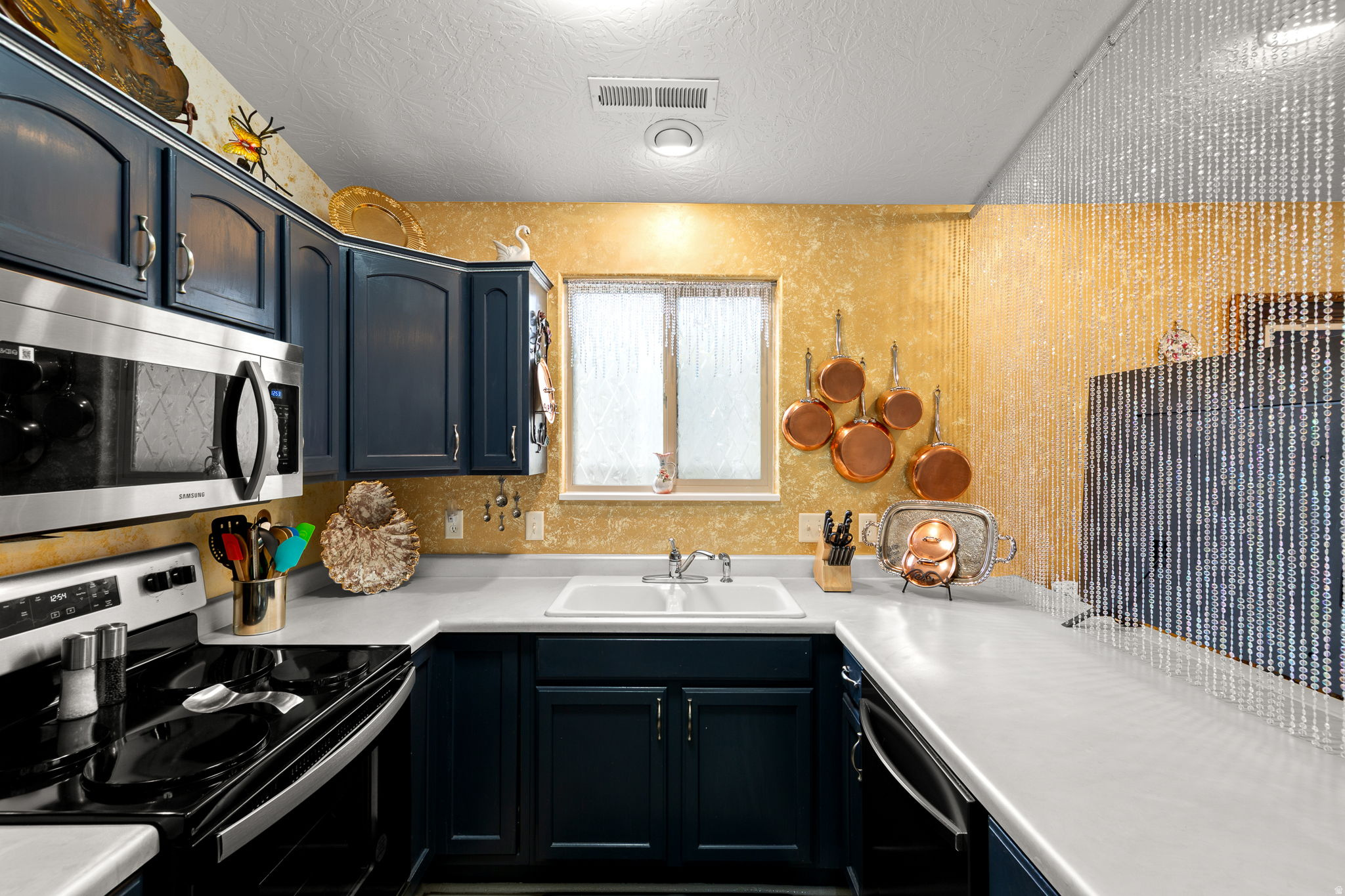 DIXIE DOWNS RV RESORT - Residential