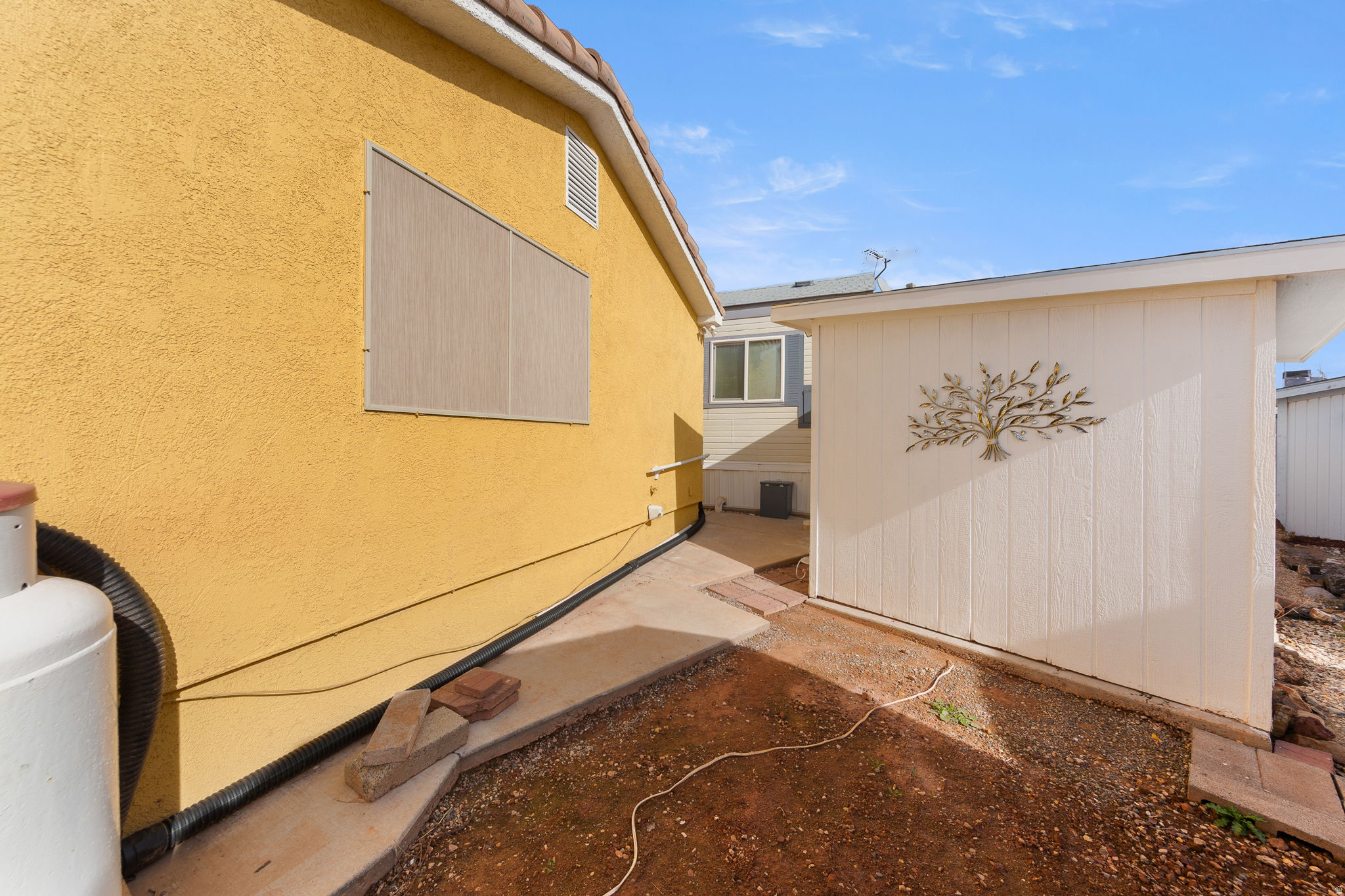 DIXIE DOWNS RV RESORT - Residential