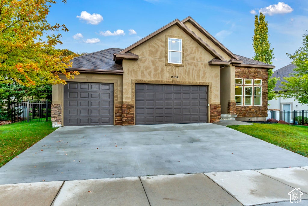 Photo of 15168 S EAGLE CREST DR, Draper (UT Cnty), UT 84020 (MLS # 2191223)