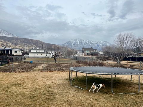 Tiny photo for 127 S 400 E, Lindon, UT 84042 (MLS # 2137141)