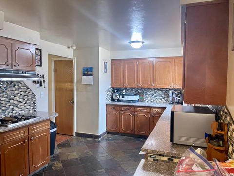 Tiny photo for 127 S 400 E, Lindon, UT 84042 (MLS # 2137141)