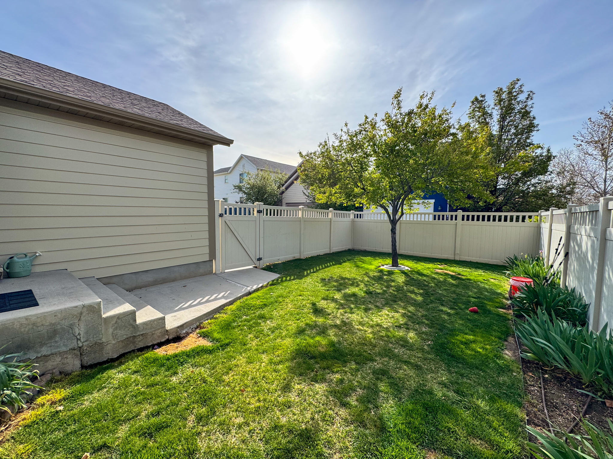 DAYBREAK - Residential