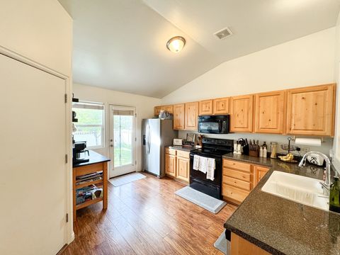 Tiny photo for 5033 W TOPCREST DR, South Jordan, UT 84009 (MLS # 2153394)