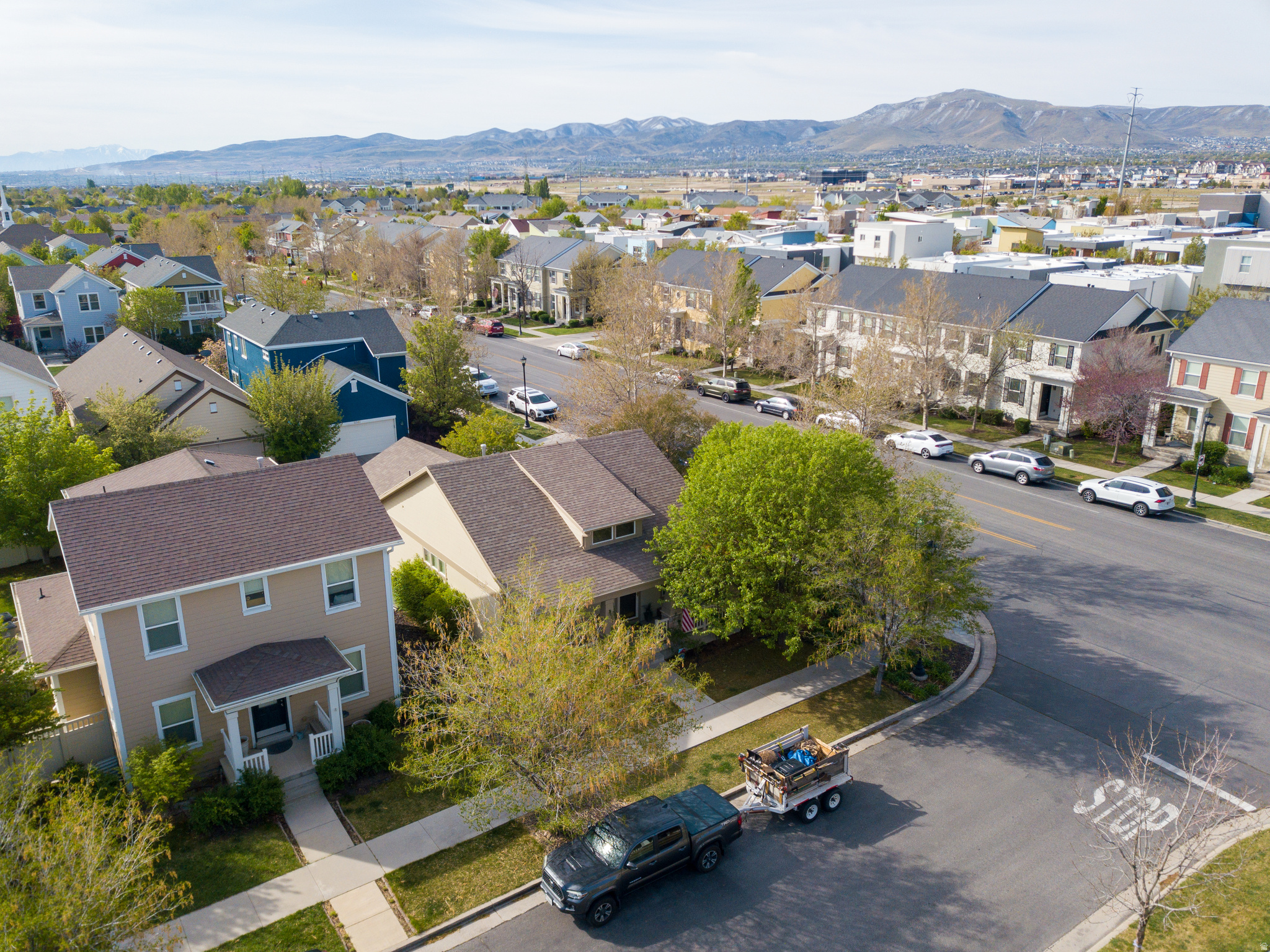 DAYBREAK - Residential