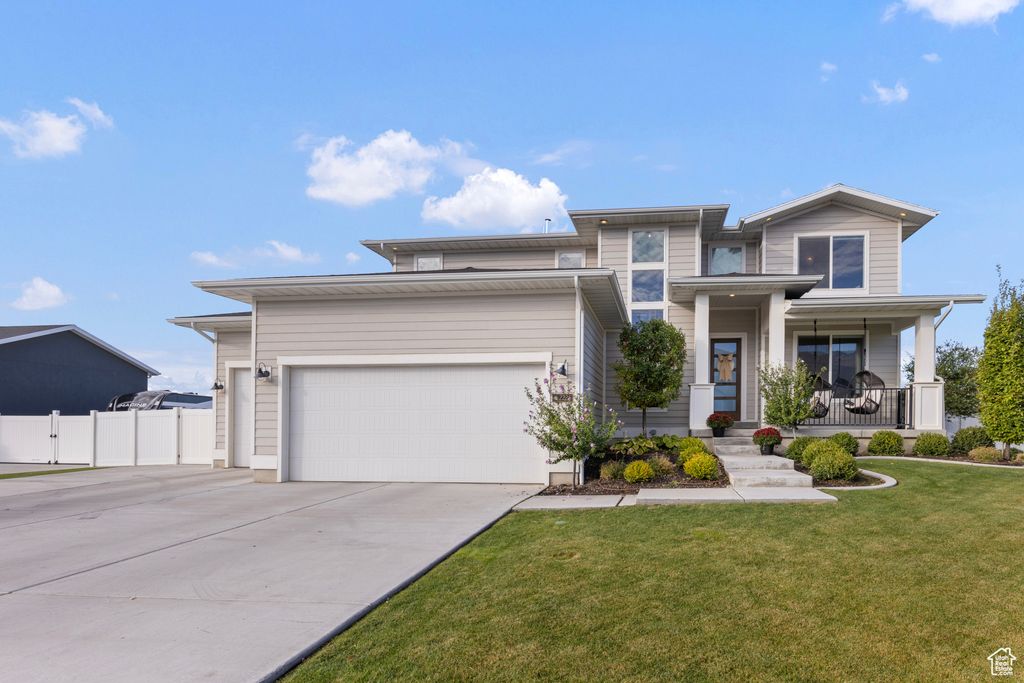Photo of 2226 S BETSYS WAY, Kaysville, UT 84037 (MLS # 2115626)
