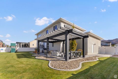 Tiny photo for 2226 S BETSYS WAY, Kaysville, UT 84037 (MLS # 2115626)