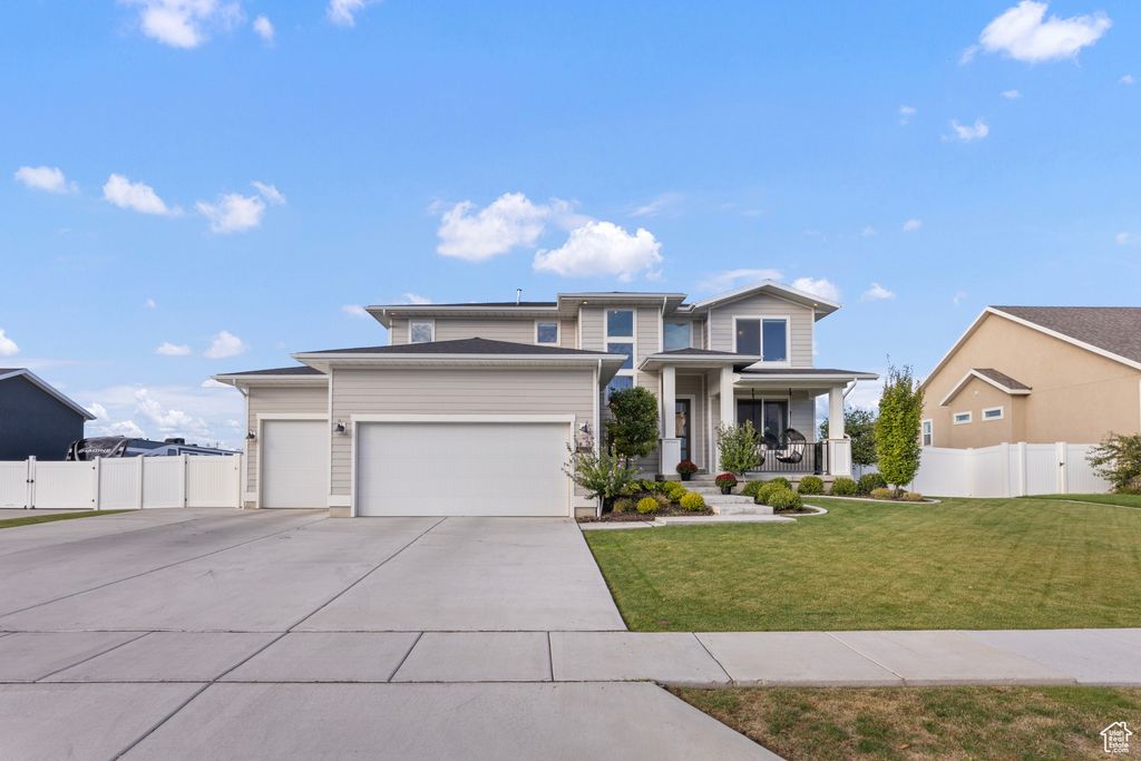 Photo of 2226 S BETSYS WAY, Kaysville, UT 84037 (MLS # 2115626)