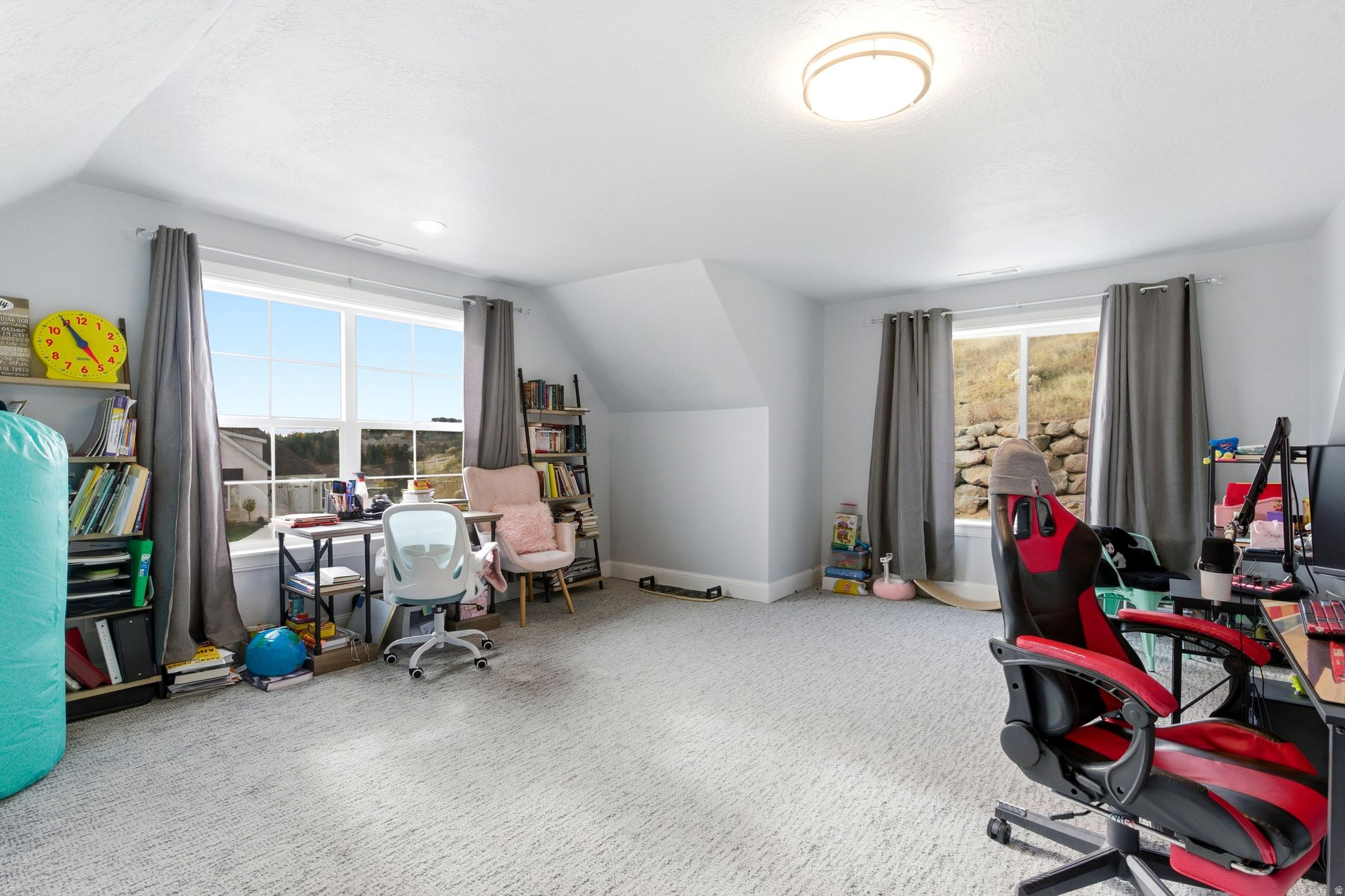 NORTH POINT VIEW - Residential