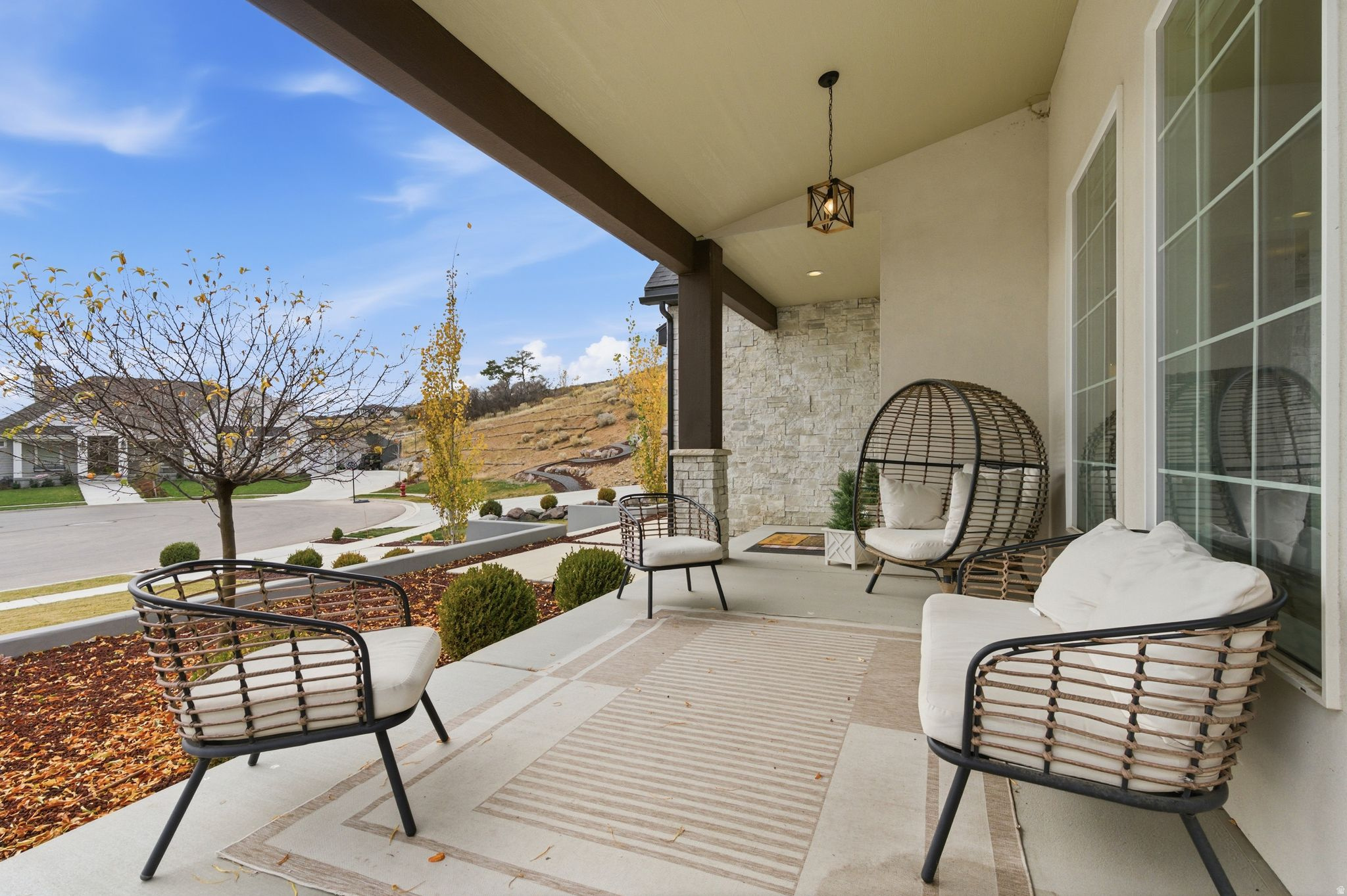 NORTH POINT VIEW - Residential