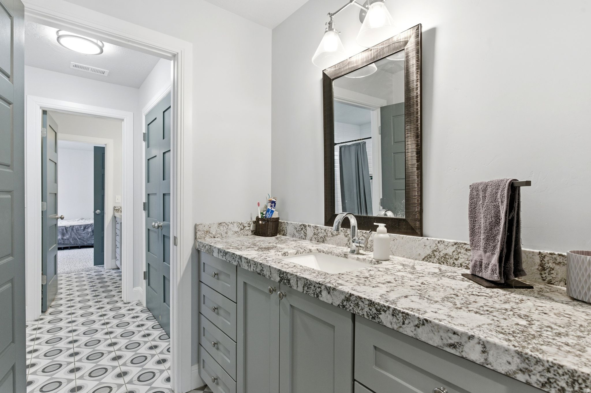 NORTH POINT VIEW - Residential