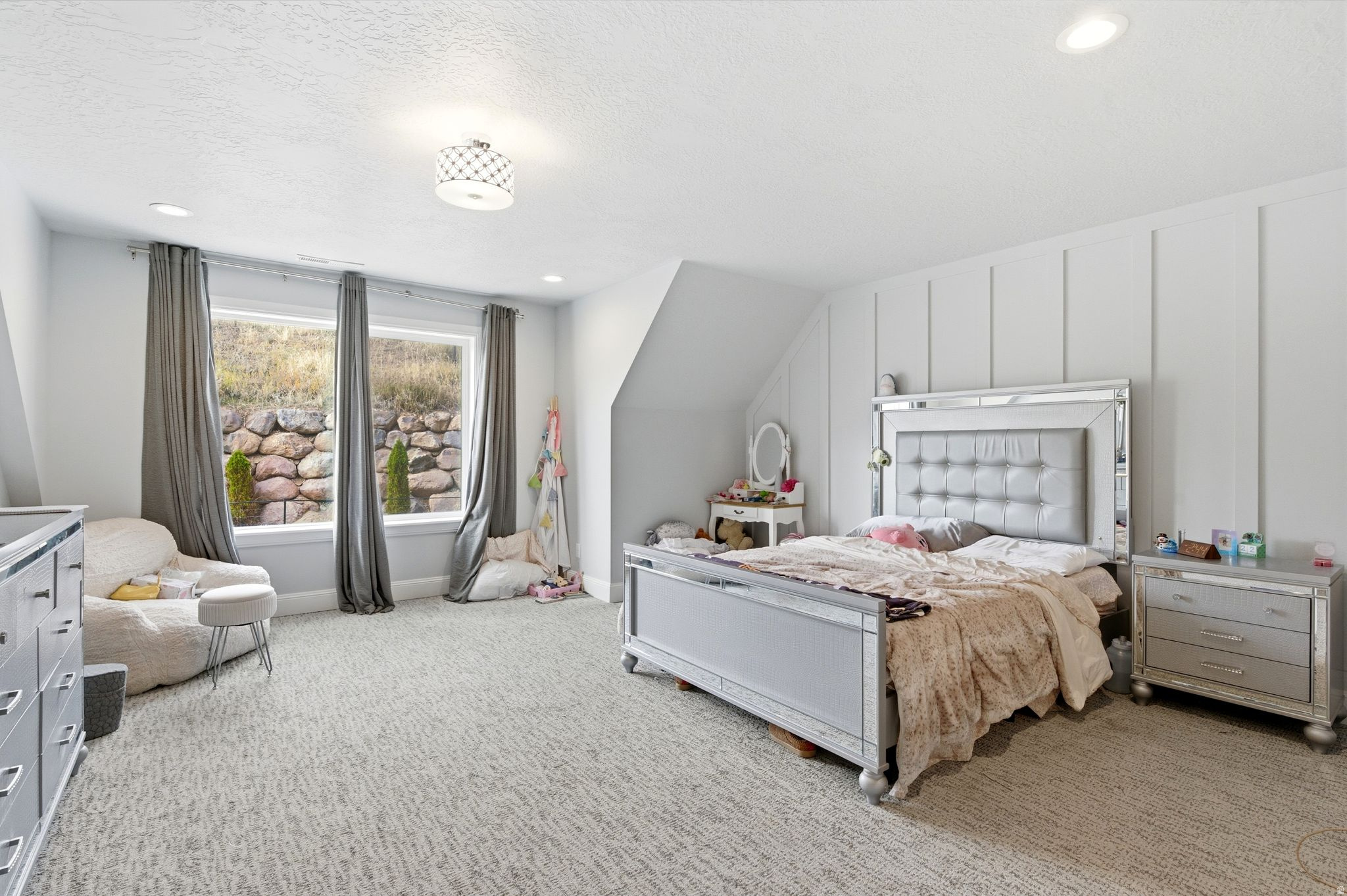 NORTH POINT VIEW - Residential