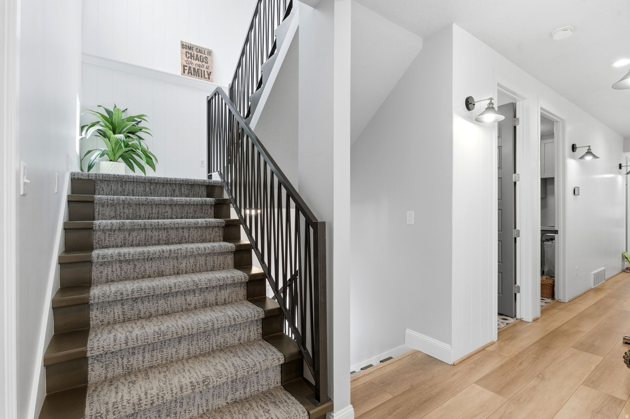 NORTH POINT VIEW - Residential