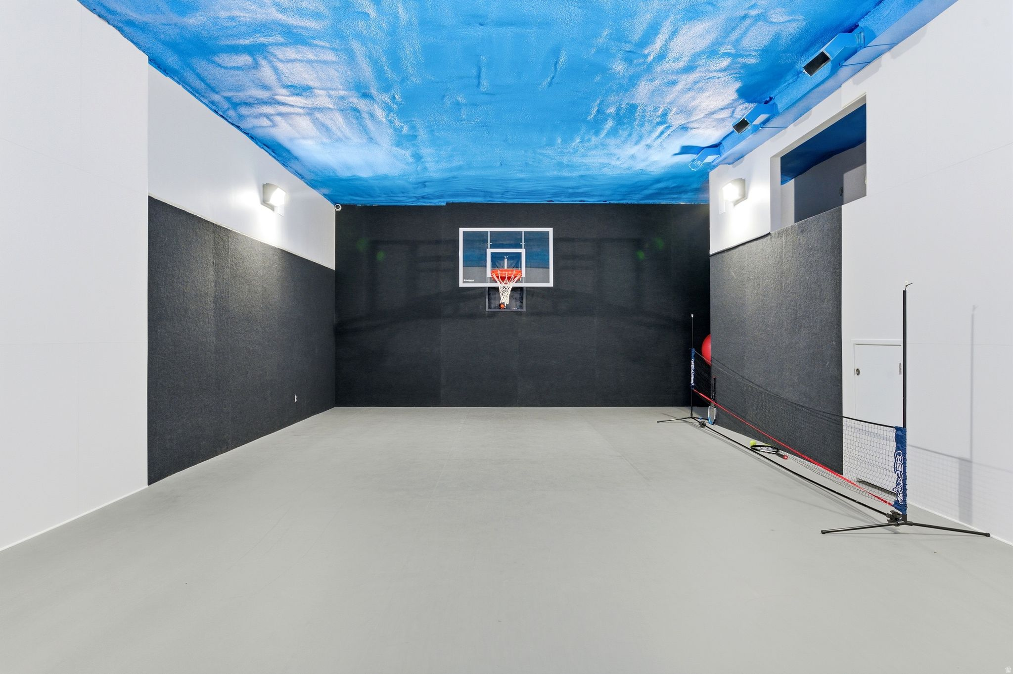 NORTH POINT VIEW - Residential