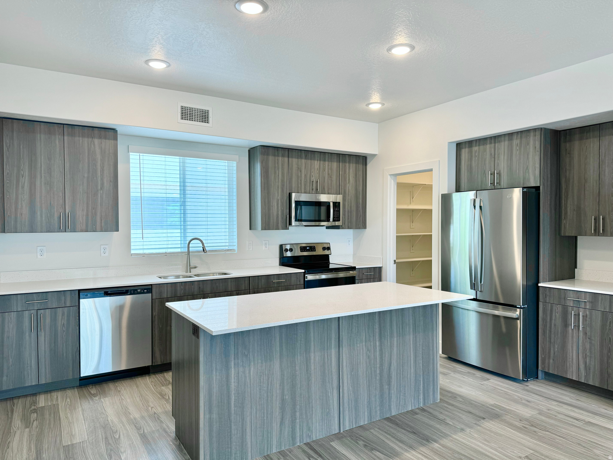 WEST GARDEN - Residential