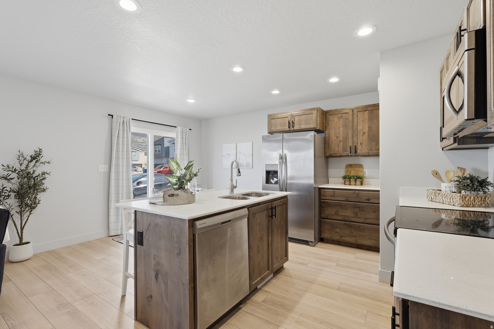 MAPLETON VILLAGE - Residential