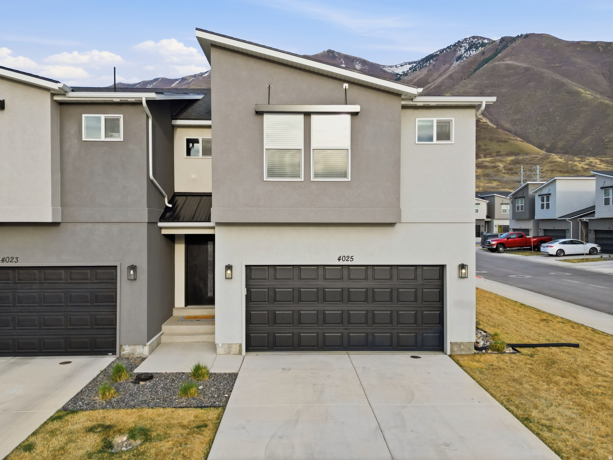 MAPLETON VILLAGE - Residential