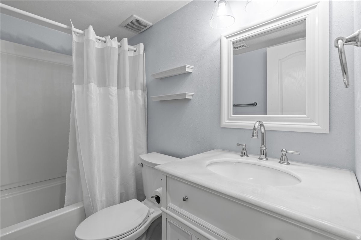 OVERLAKE ESTATES - Residential