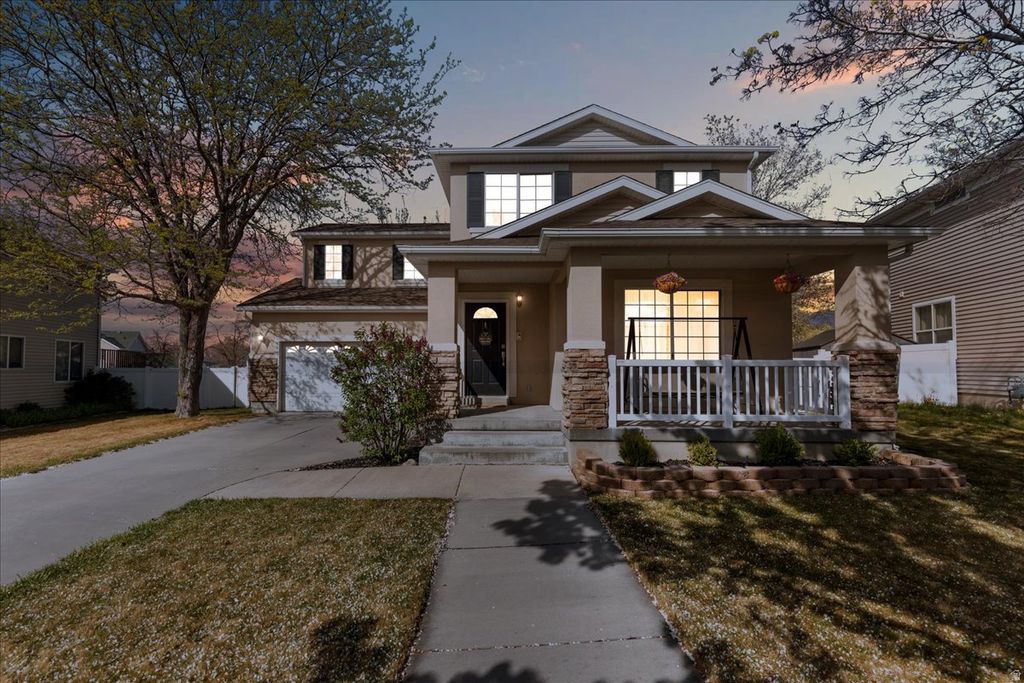 Photo of 304 W DAWSON DR, Tooele, UT 84074 (MLS # 2148467)