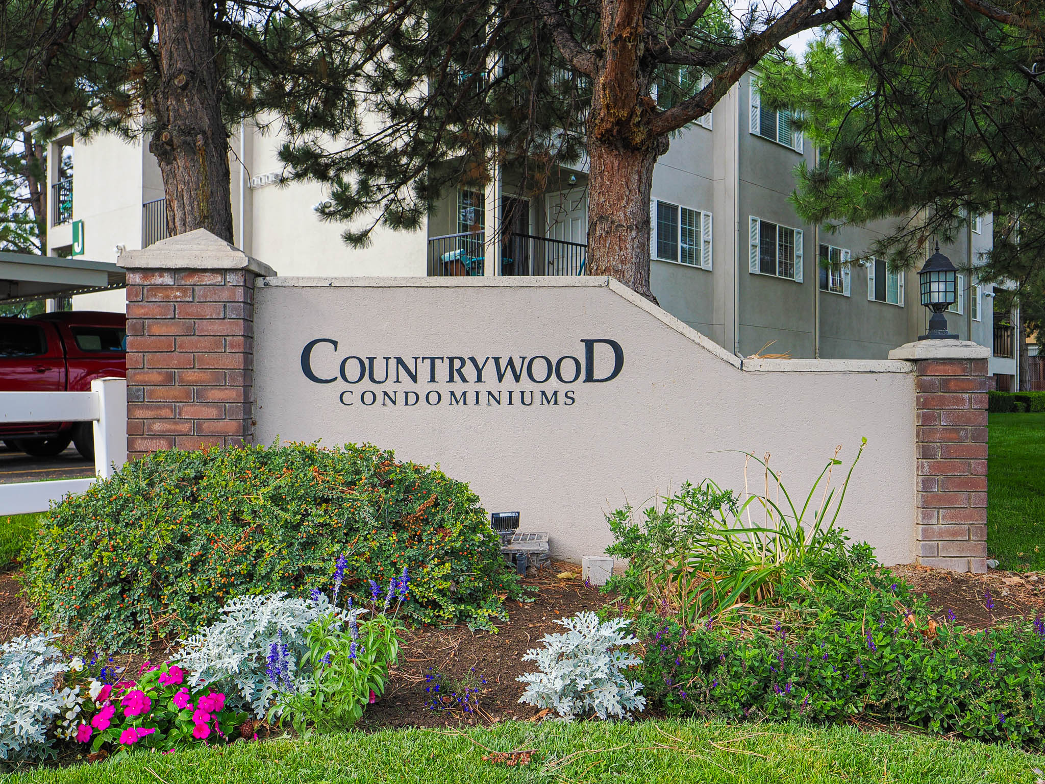 COUNTRY WOOD ESTATES - Residential