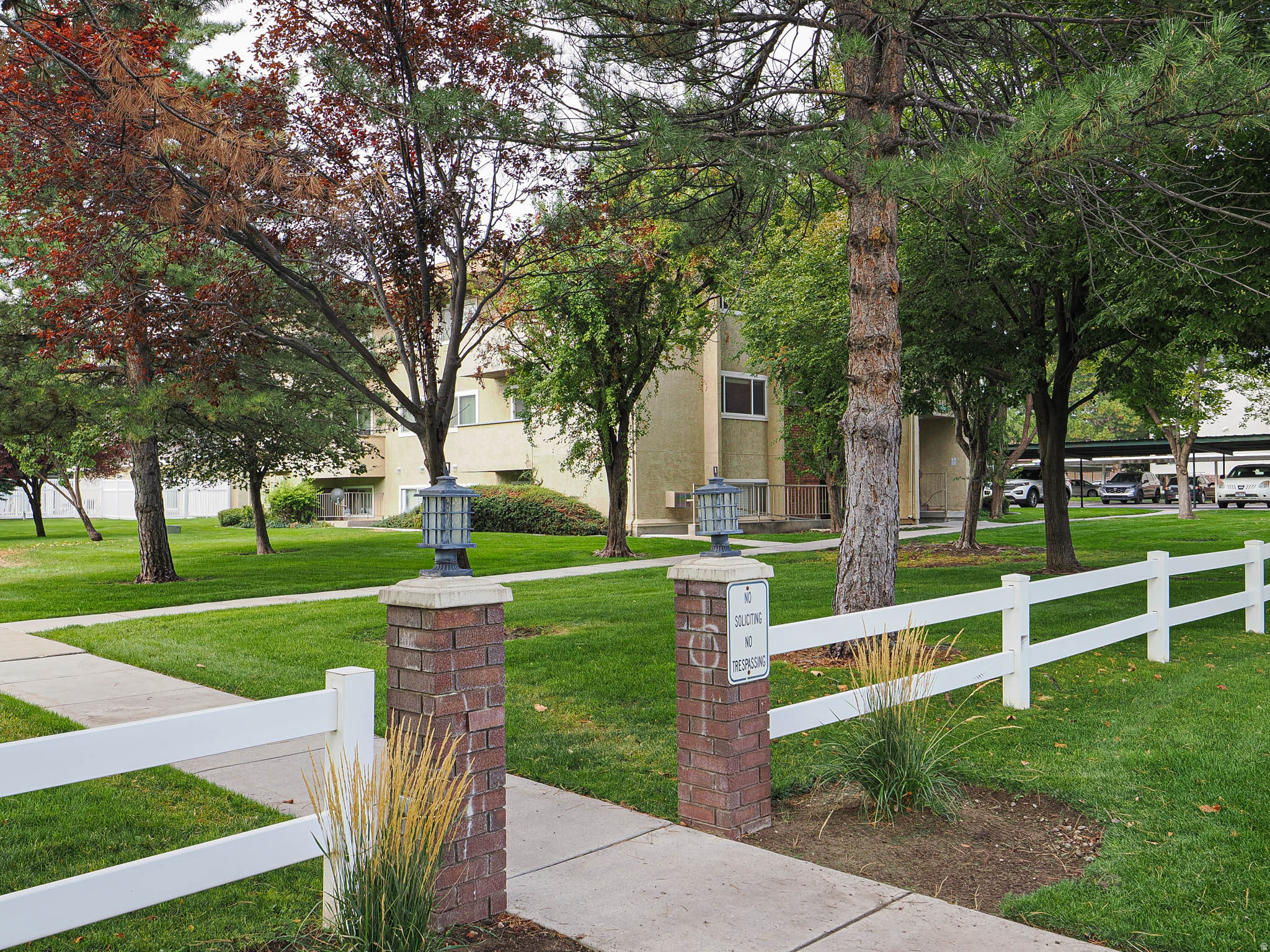 COUNTRY WOOD ESTATES - Residential