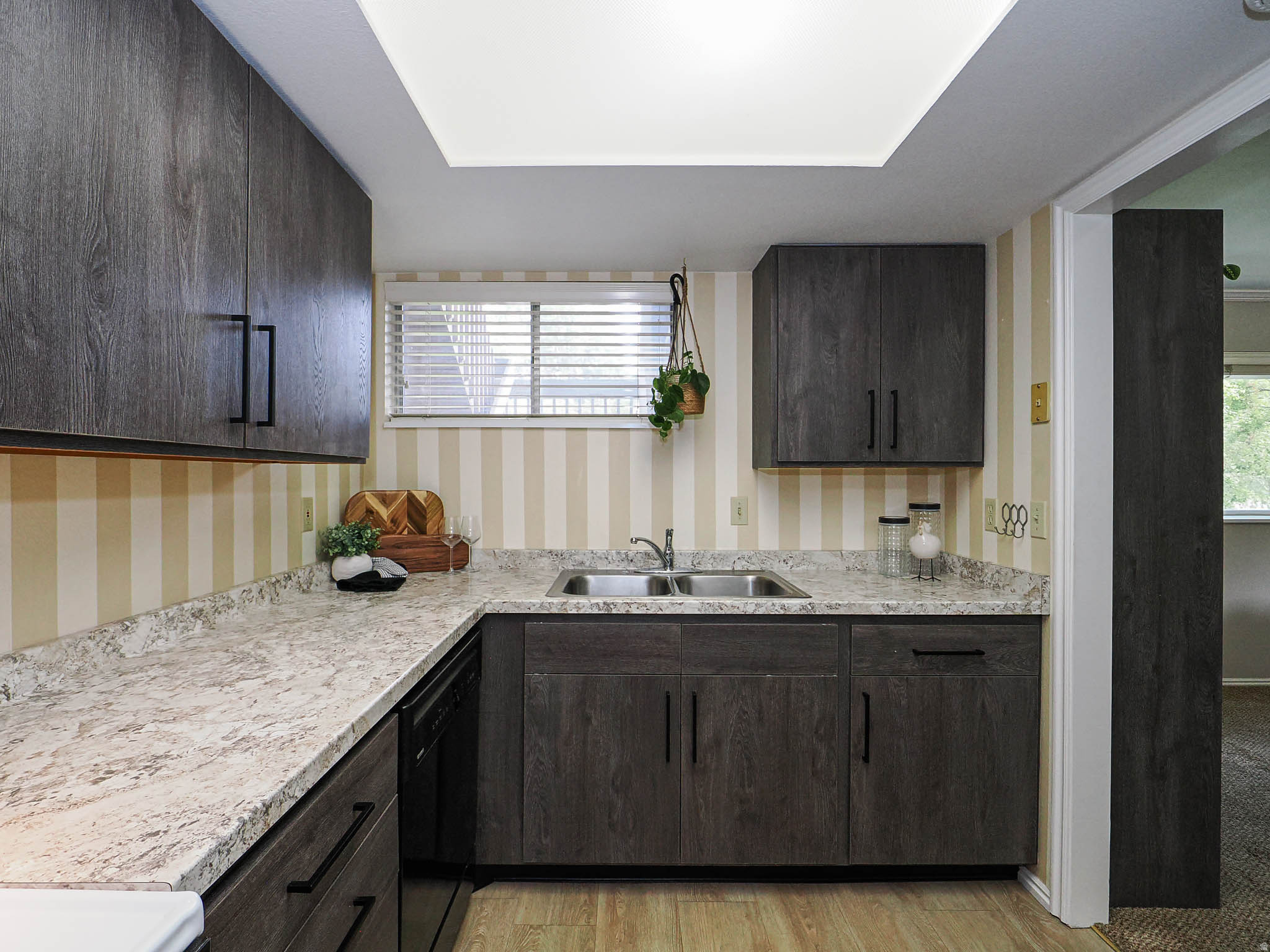 COUNTRY WOOD ESTATES - Residential