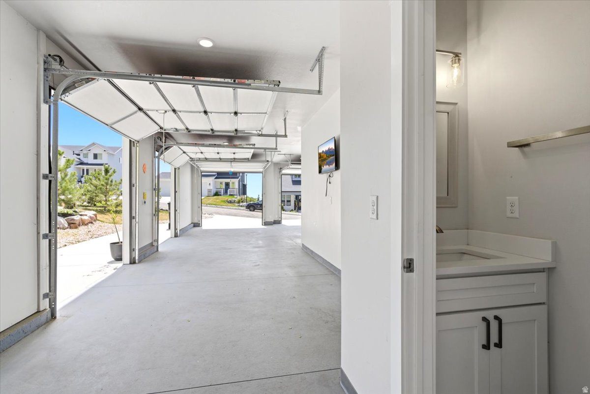 GRANITE RIDGE - Residential