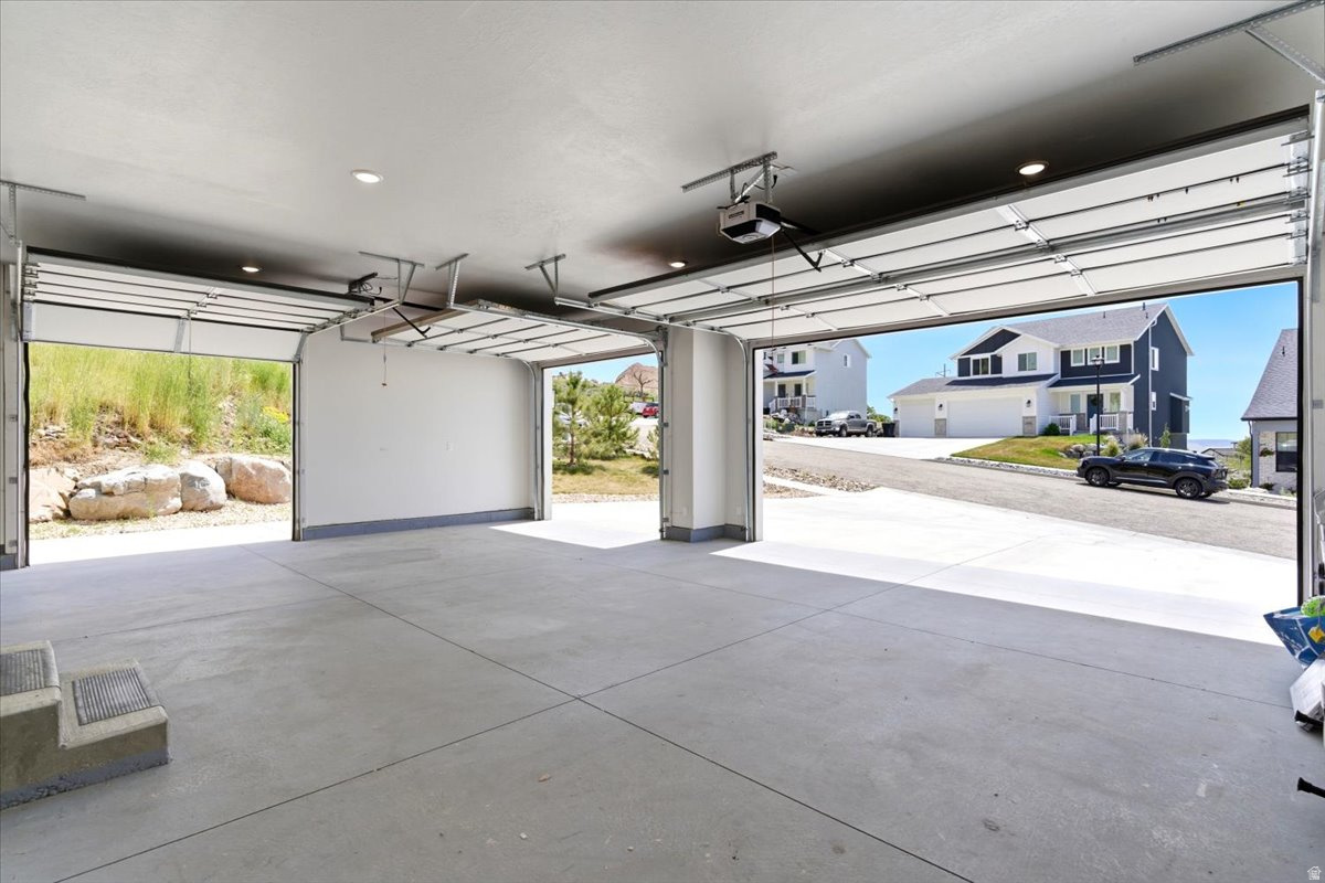 GRANITE RIDGE - Residential