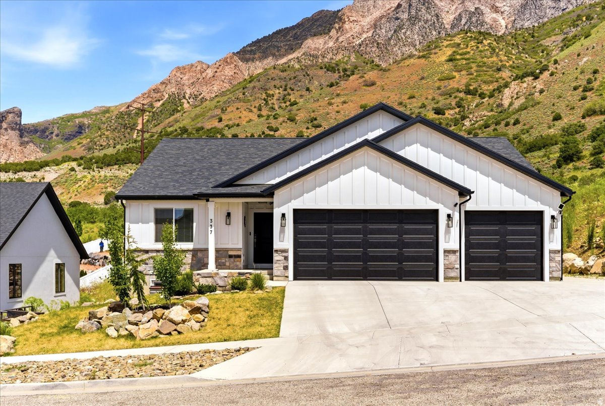 GRANITE RIDGE - Residential