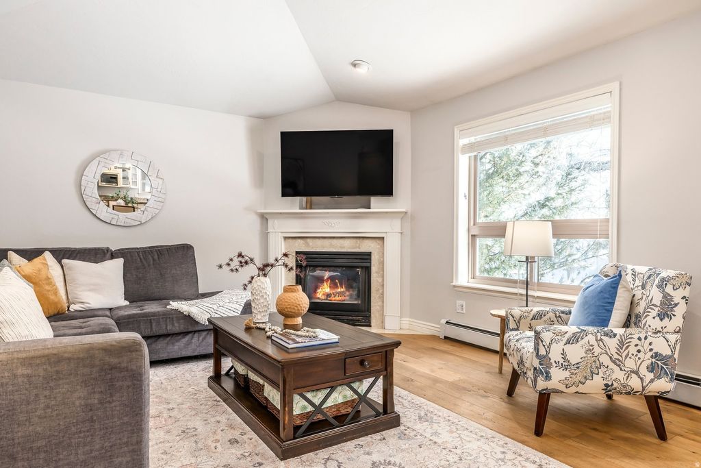 Photo of 9106 N UPPER LANDO LN, Park City, UT 84098 (MLS # 2139134)