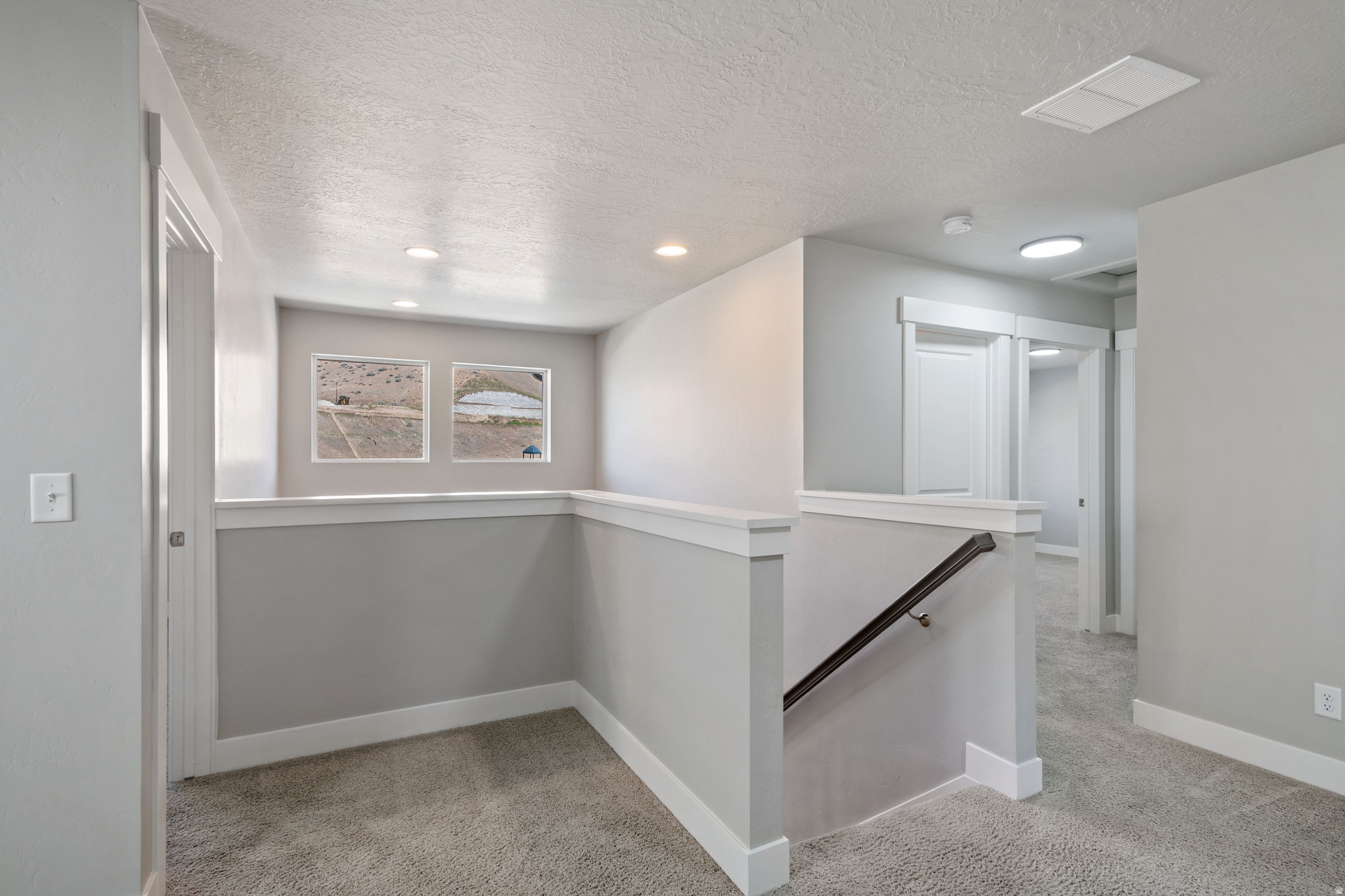 NORTHRIDGE - Residential