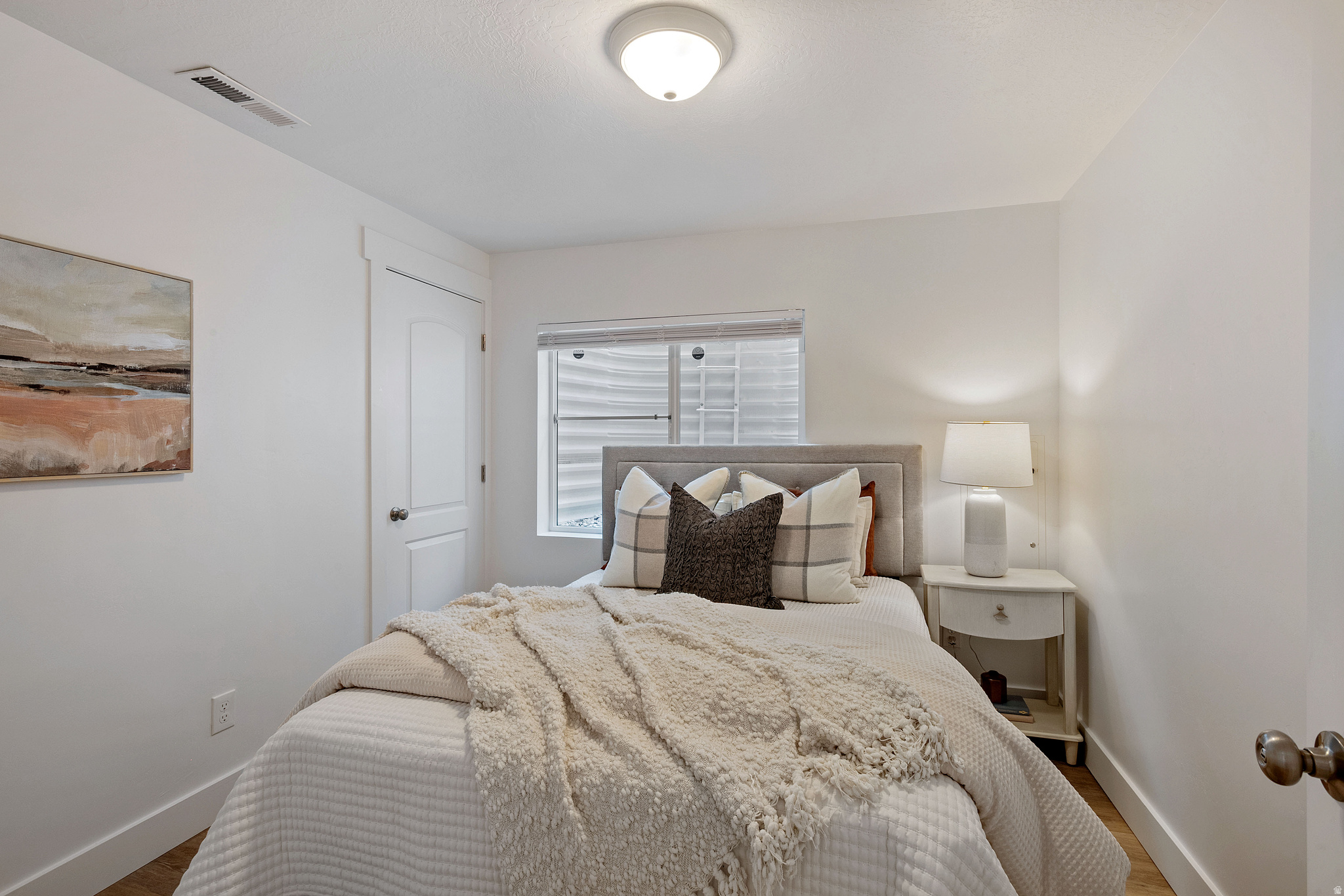 NORTHRIDGE - Residential
