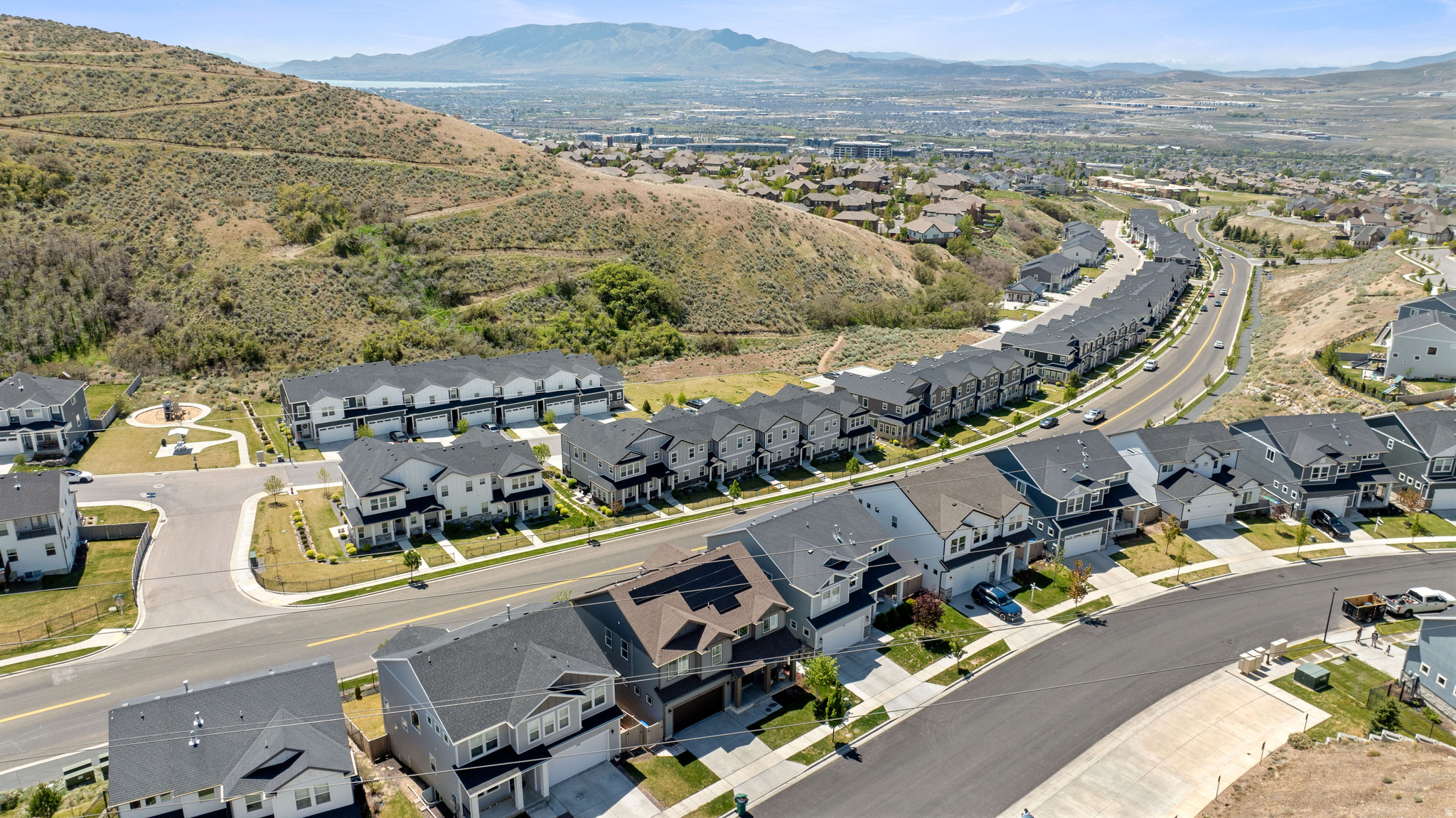 NORTHRIDGE - Residential