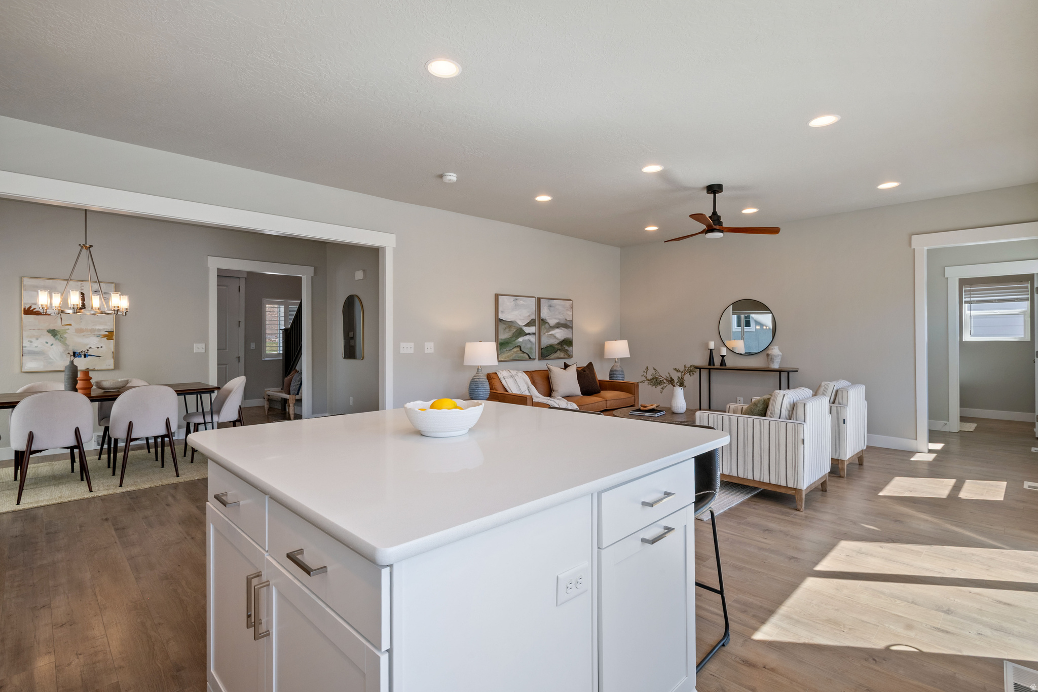 NORTHRIDGE - Residential