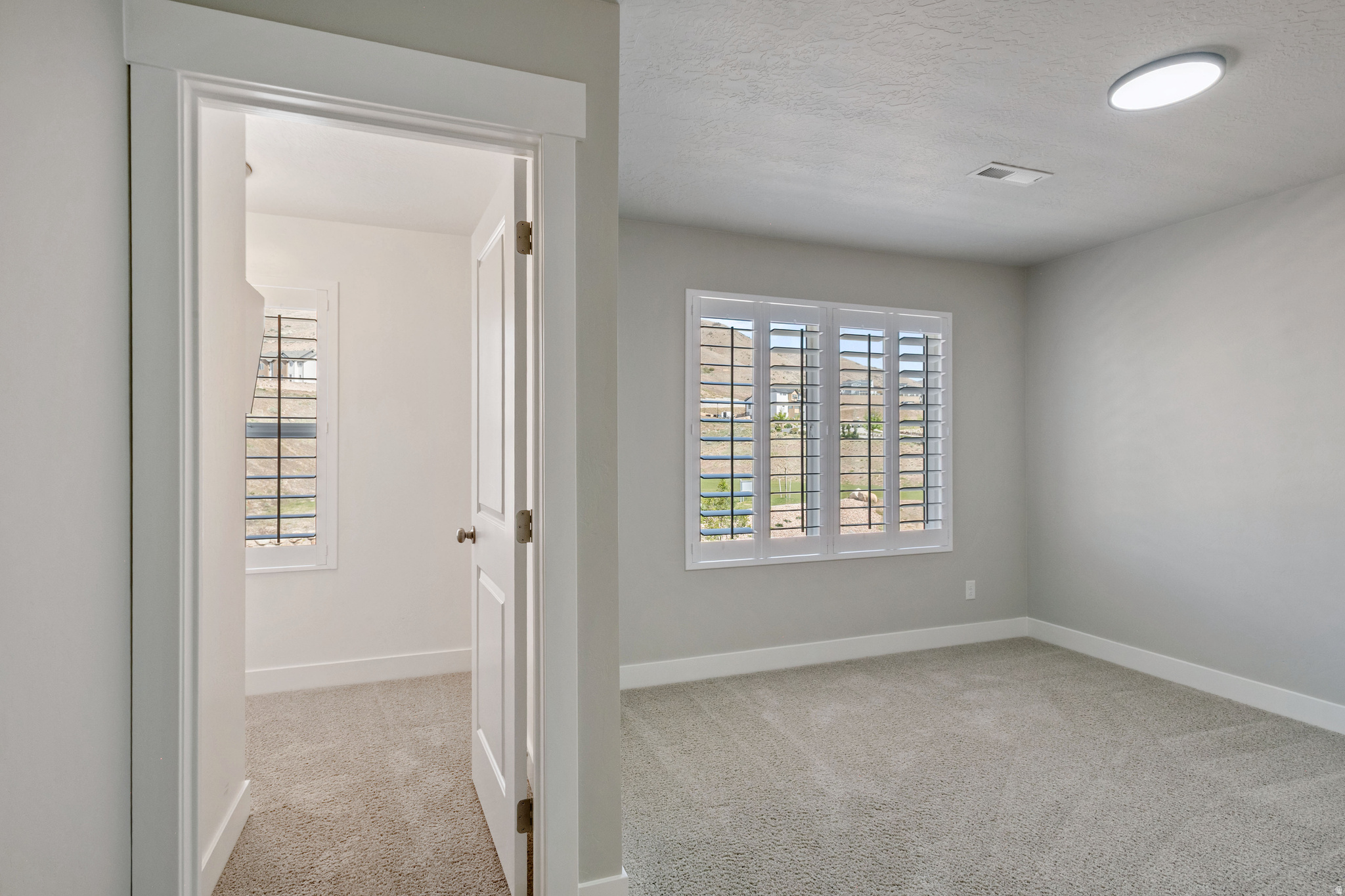 NORTHRIDGE - Residential