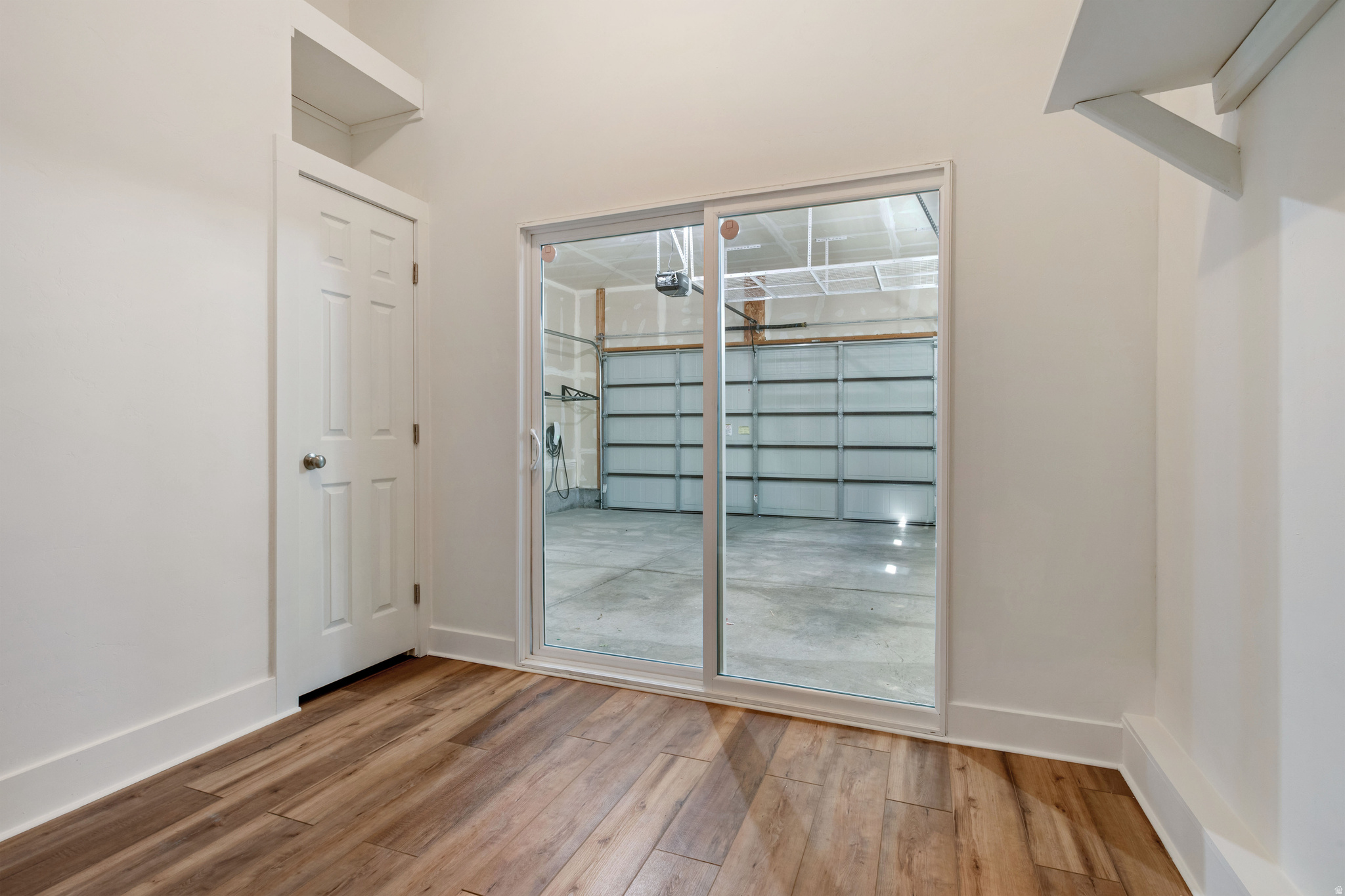NORTHRIDGE - Residential