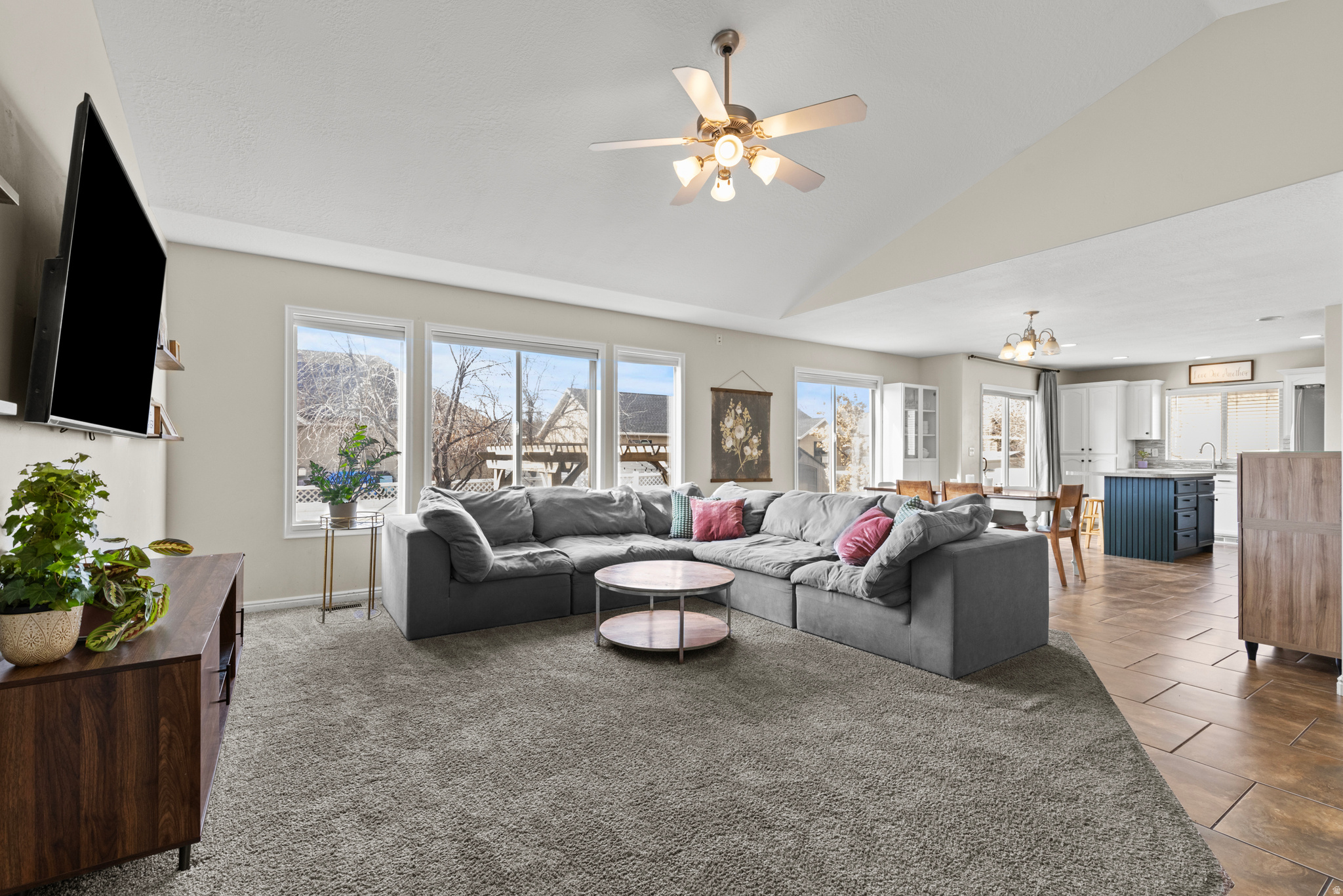 VINEYARDS - Residential