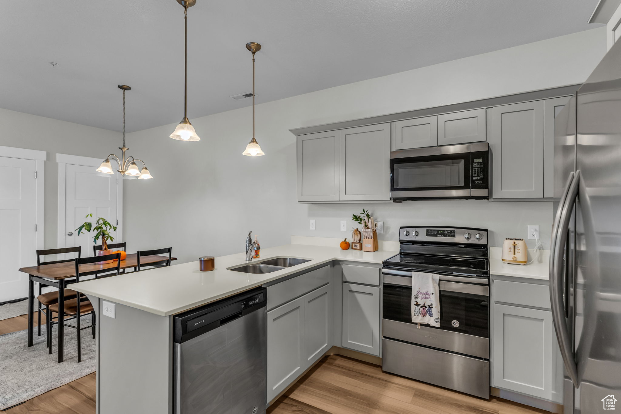 EAGLE VIEW - Residential