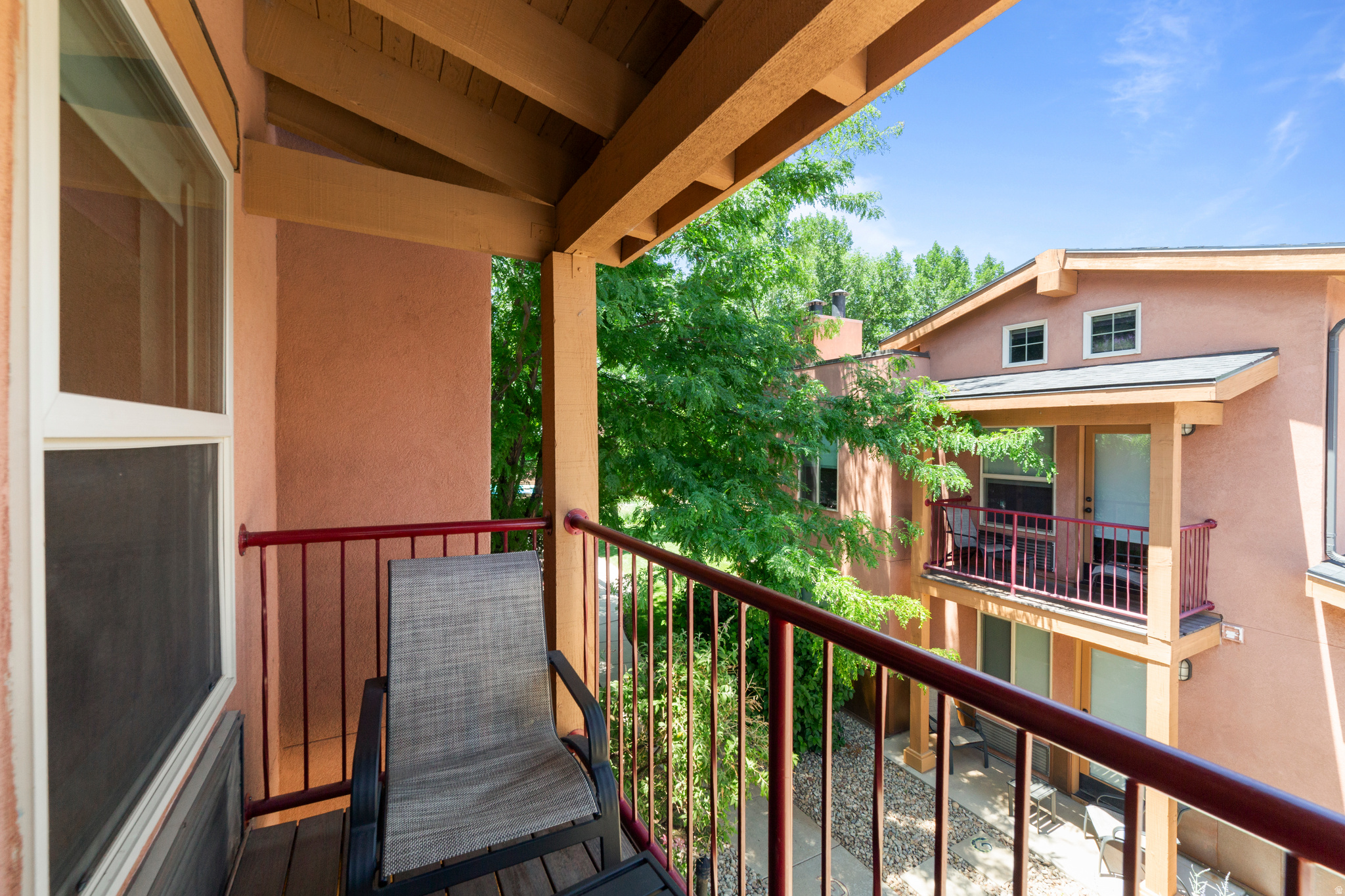 THE GONZO INN - Residential