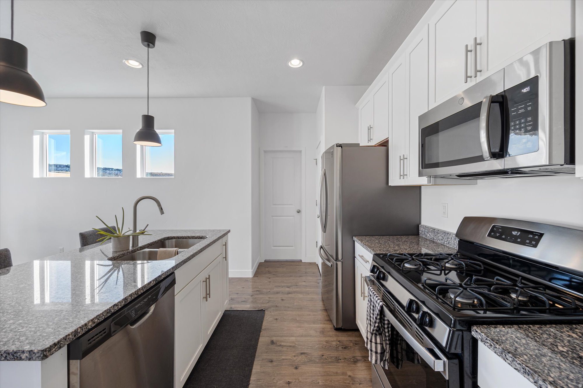 DAY RANCH TOWNS - Residential