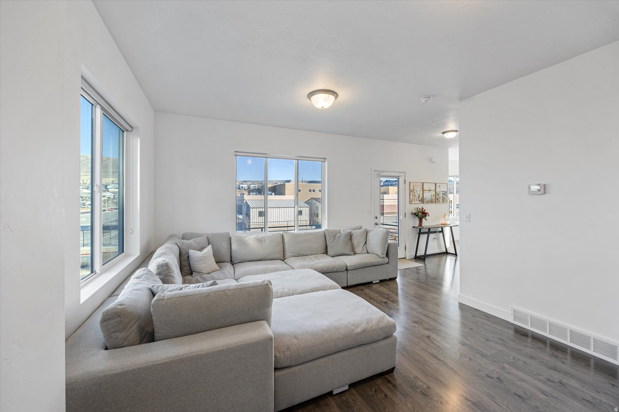 DAY RANCH TOWNS - Residential