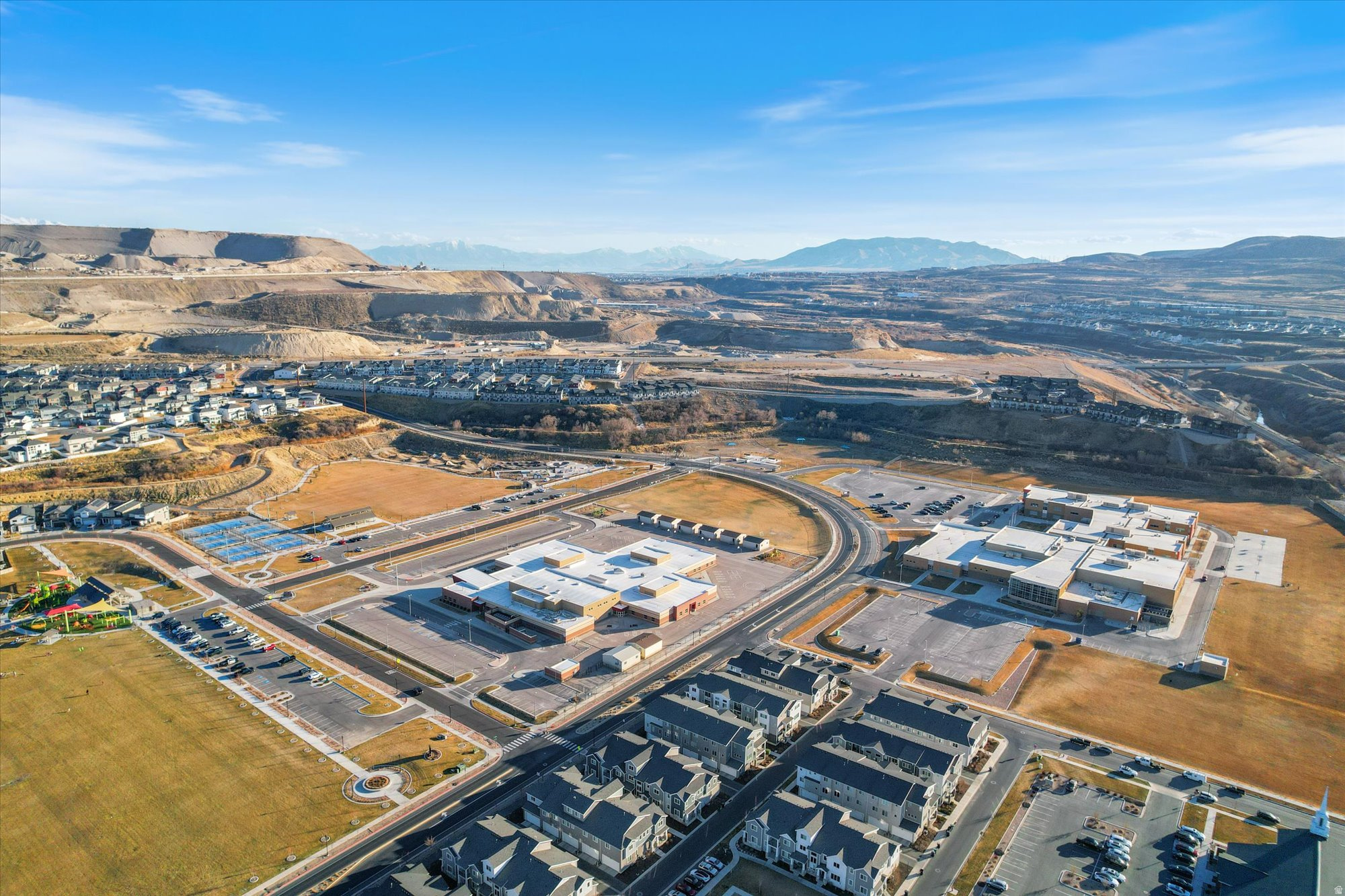 DAY RANCH TOWNS - Residential