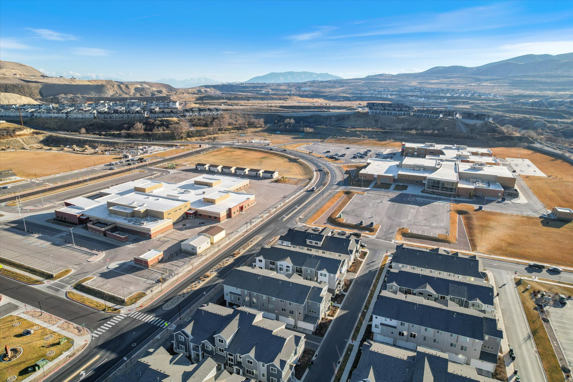 DAY RANCH TOWNS - Residential